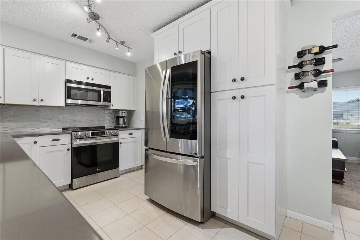 Kitchen - 4801 WESTON RD, BARTOW