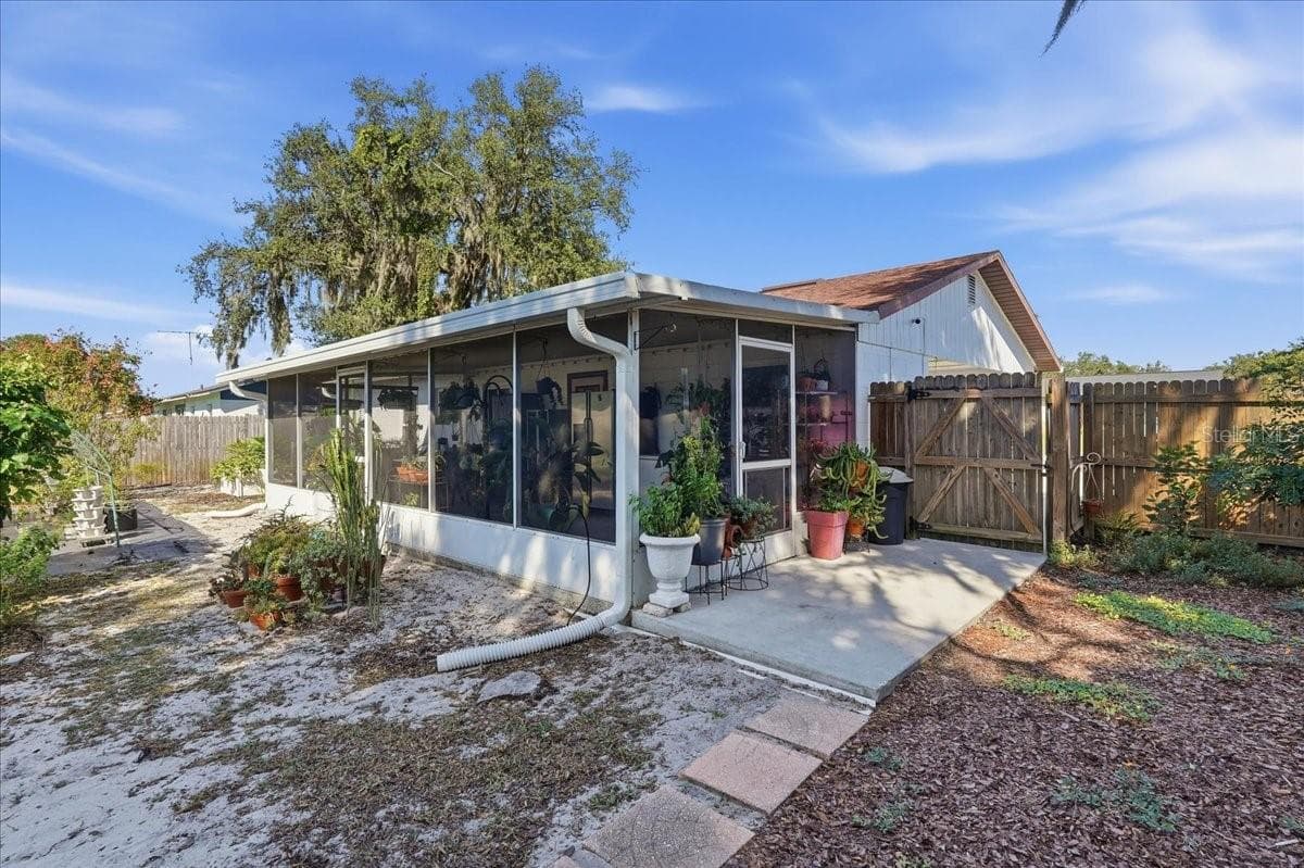 Rear - 4801 WESTON RD, BARTOW