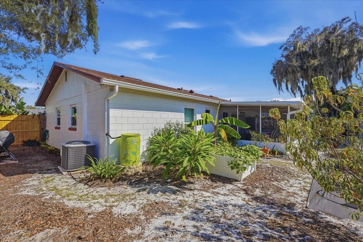 Rear - 4801 WESTON RD, BARTOW