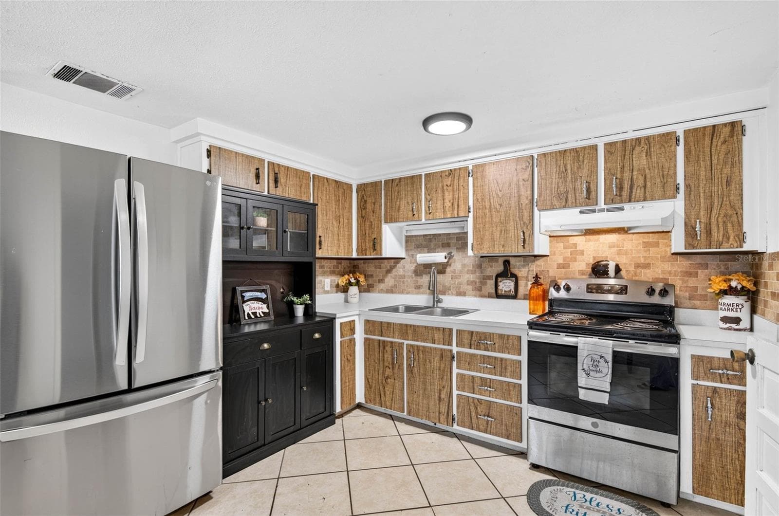 KITCHEN - 39209 6TH AVE, ZEPHYRHILLS