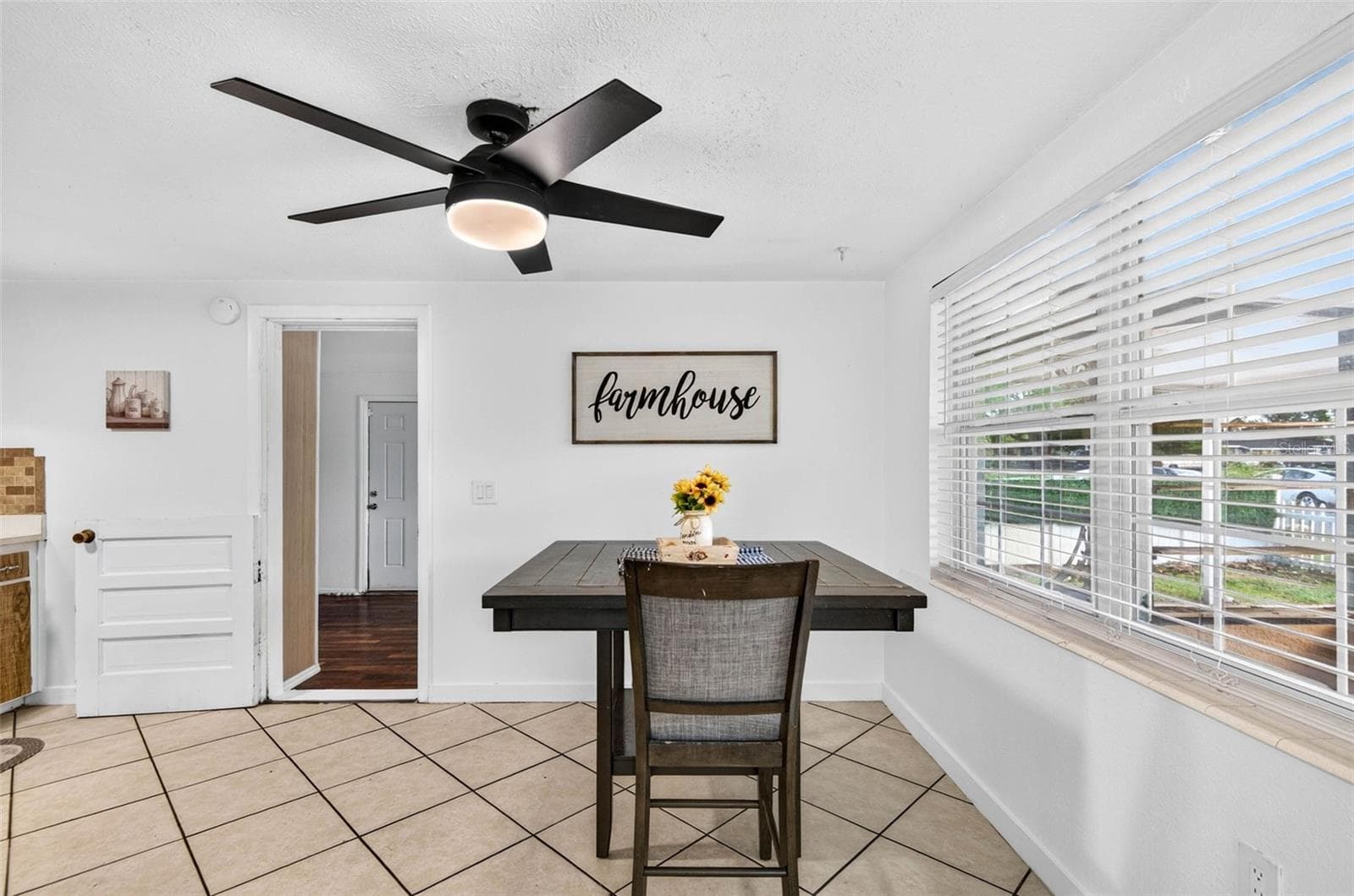 DINING AREA - 39209 6TH AVE, ZEPHYRHILLS