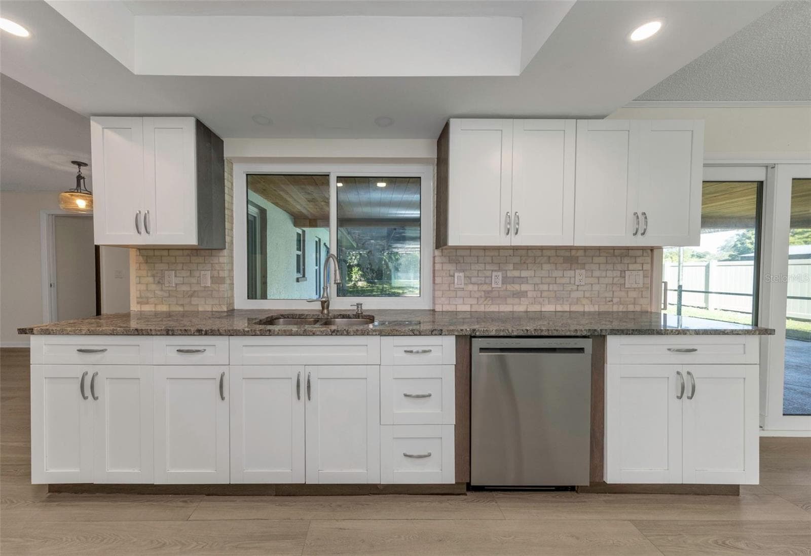 Kitchen - Right View - 1926 BRAE MOOR DR, DUNEDIN
