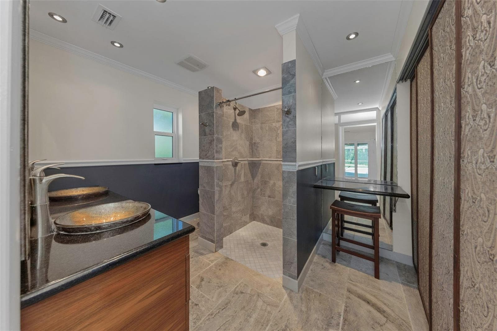 Master Bathroom - 1926 BRAE MOOR DR, DUNEDIN