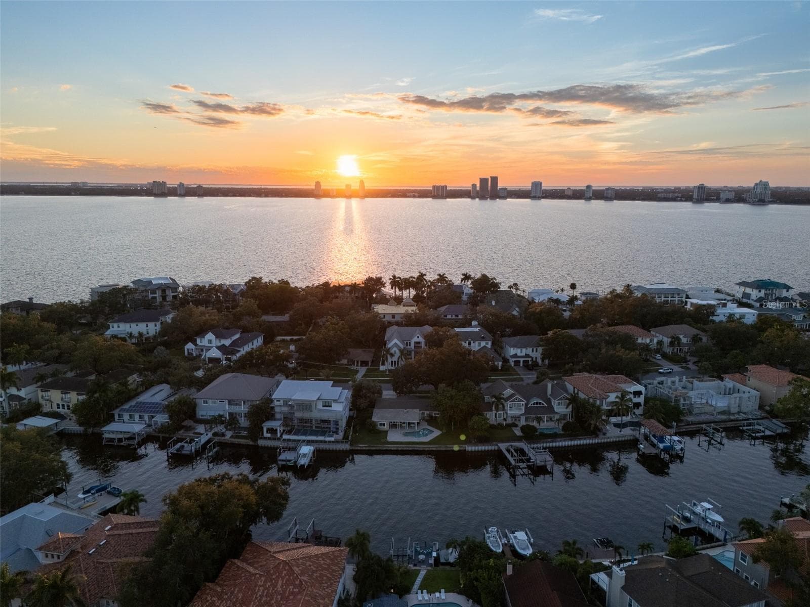Land at 628 RIVIERA DR, TAMPA, photo 23 of 36
