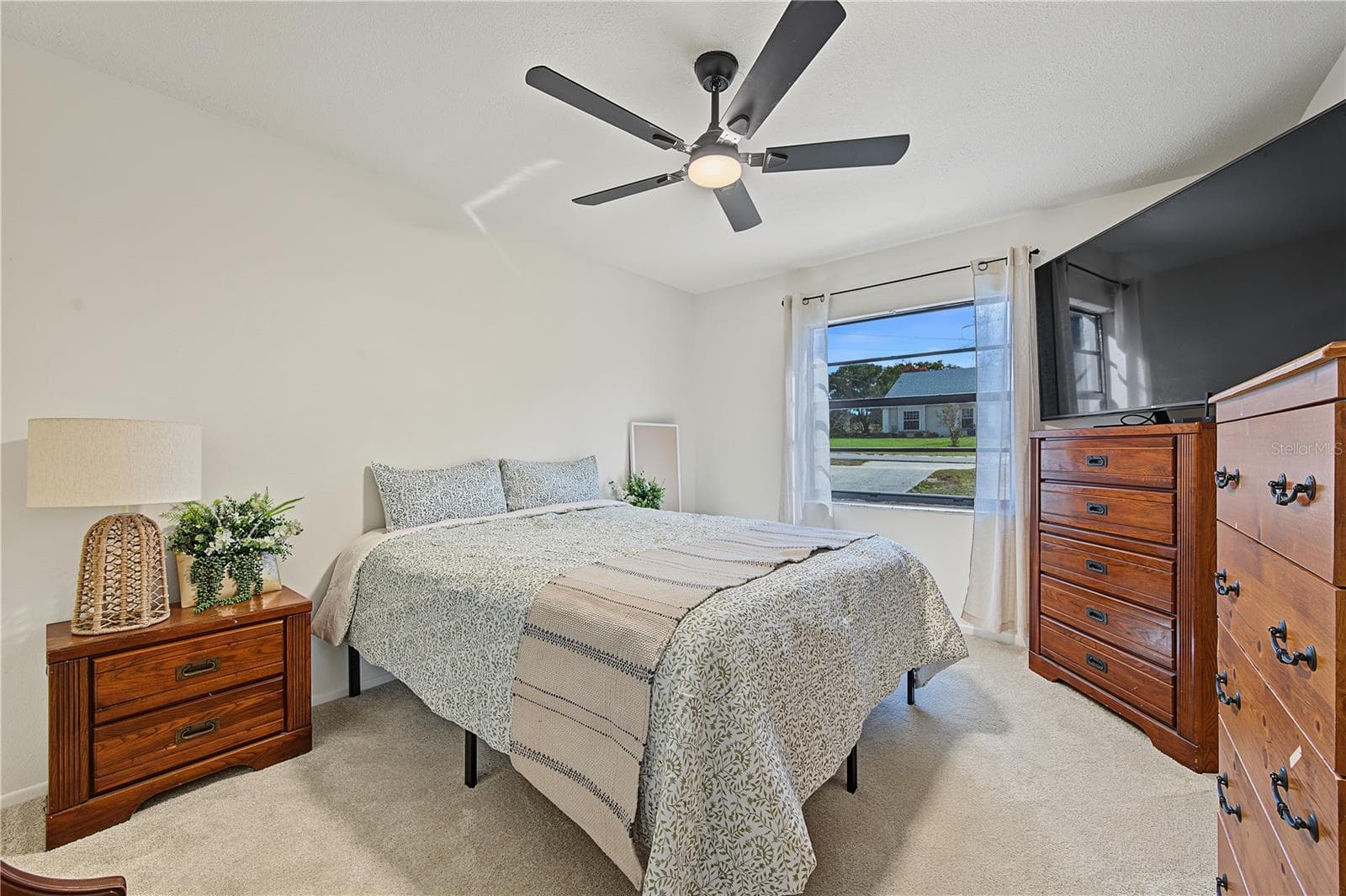 Single Family Residence at 12989 LINDEN DR, SPRING HILL, photo 16 of 41