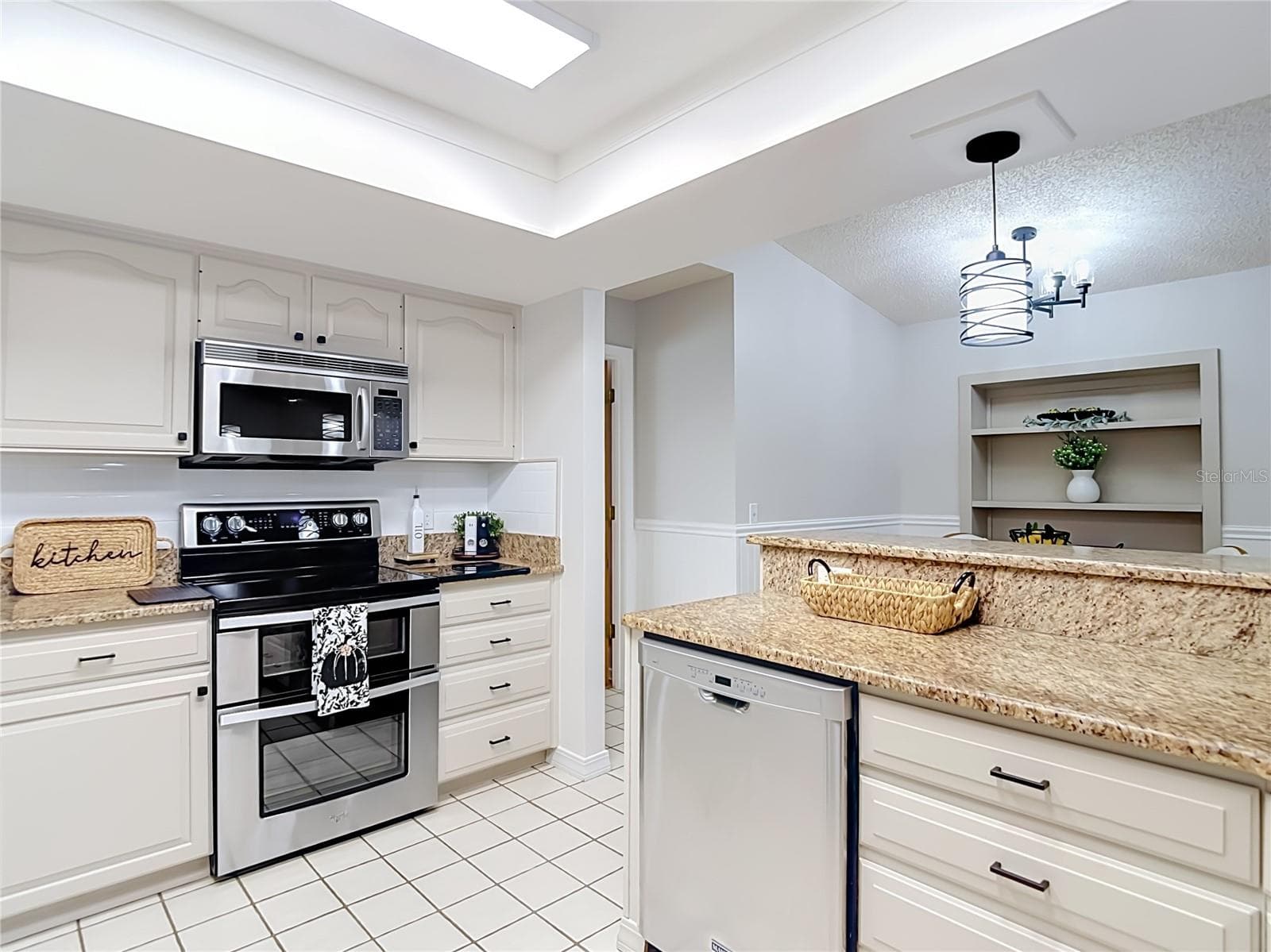 Single Family Residence at 12920 N ALBANY AVE, TAMPA, photo 11 of 67