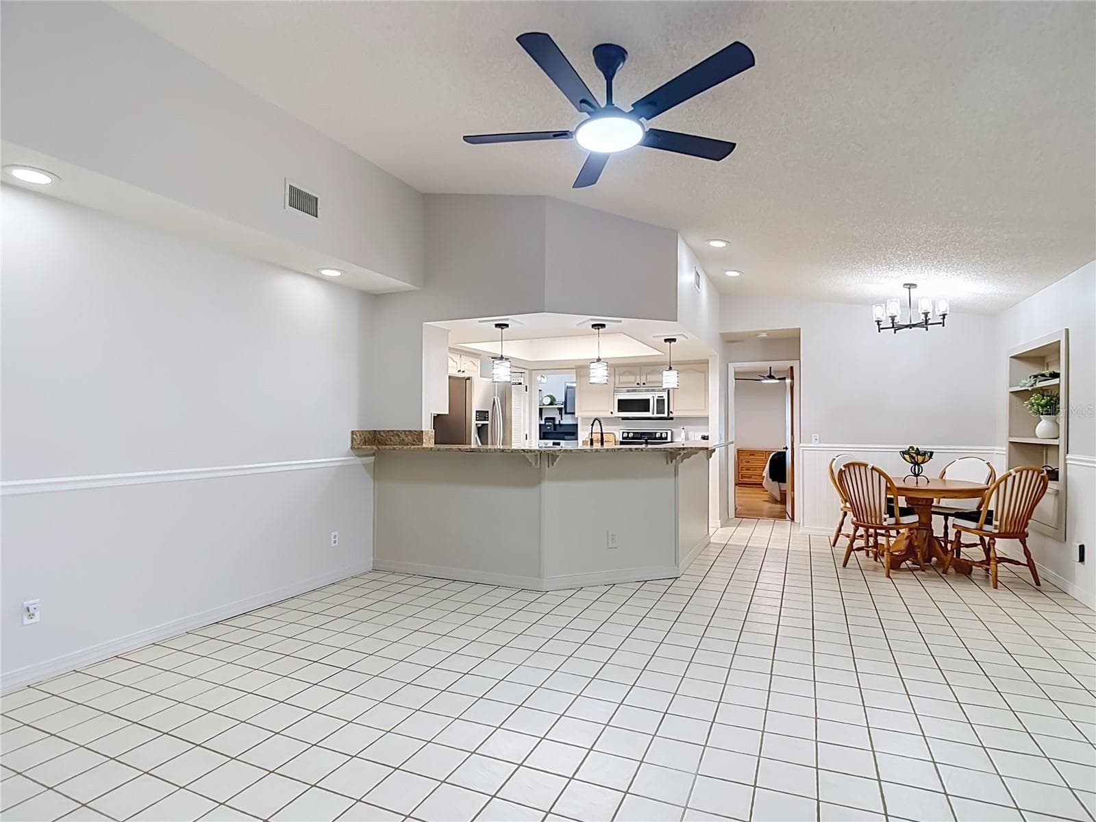 Single Family Residence at 12920 N ALBANY AVE, TAMPA, photo 18 of 67