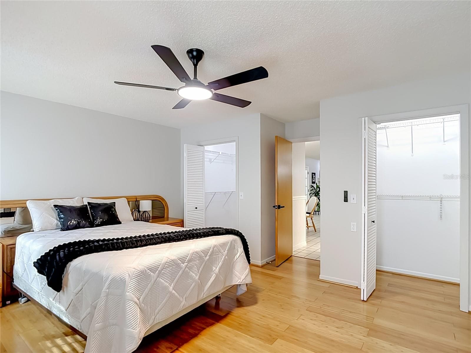 Single Family Residence at 12920 N ALBANY AVE, TAMPA, photo 21 of 67