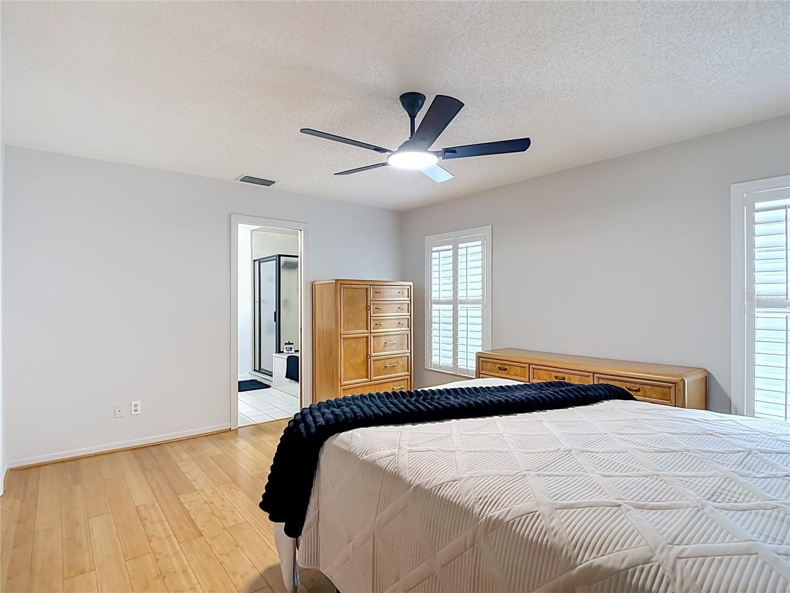 Single Family Residence at 12920 N ALBANY AVE, TAMPA, photo 22 of 67