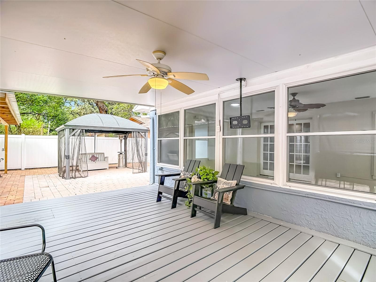 Single Family Residence at 12920 N ALBANY AVE, TAMPA, photo 44 of 67