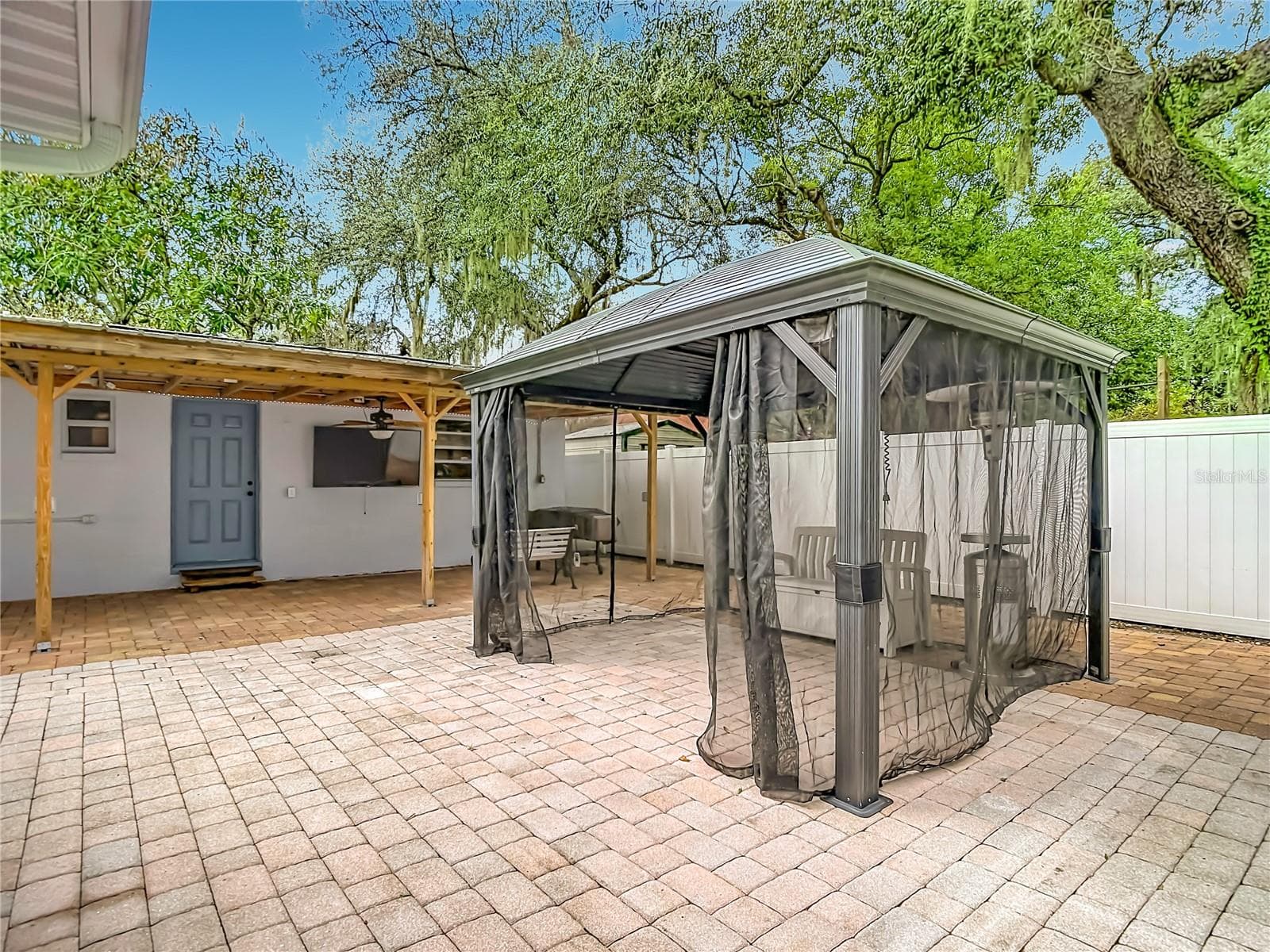 Single Family Residence at 12920 N ALBANY AVE, TAMPA, photo 49 of 67