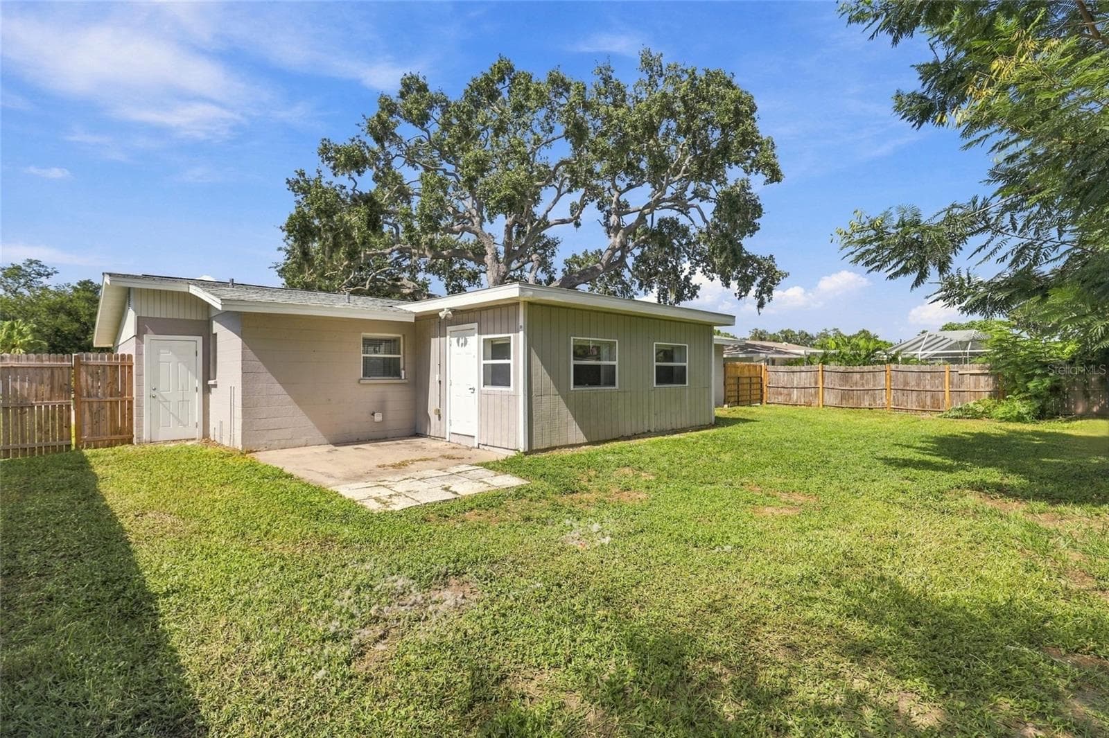 Side Exterior - 6821 ANCHOR WAY, SARASOTA