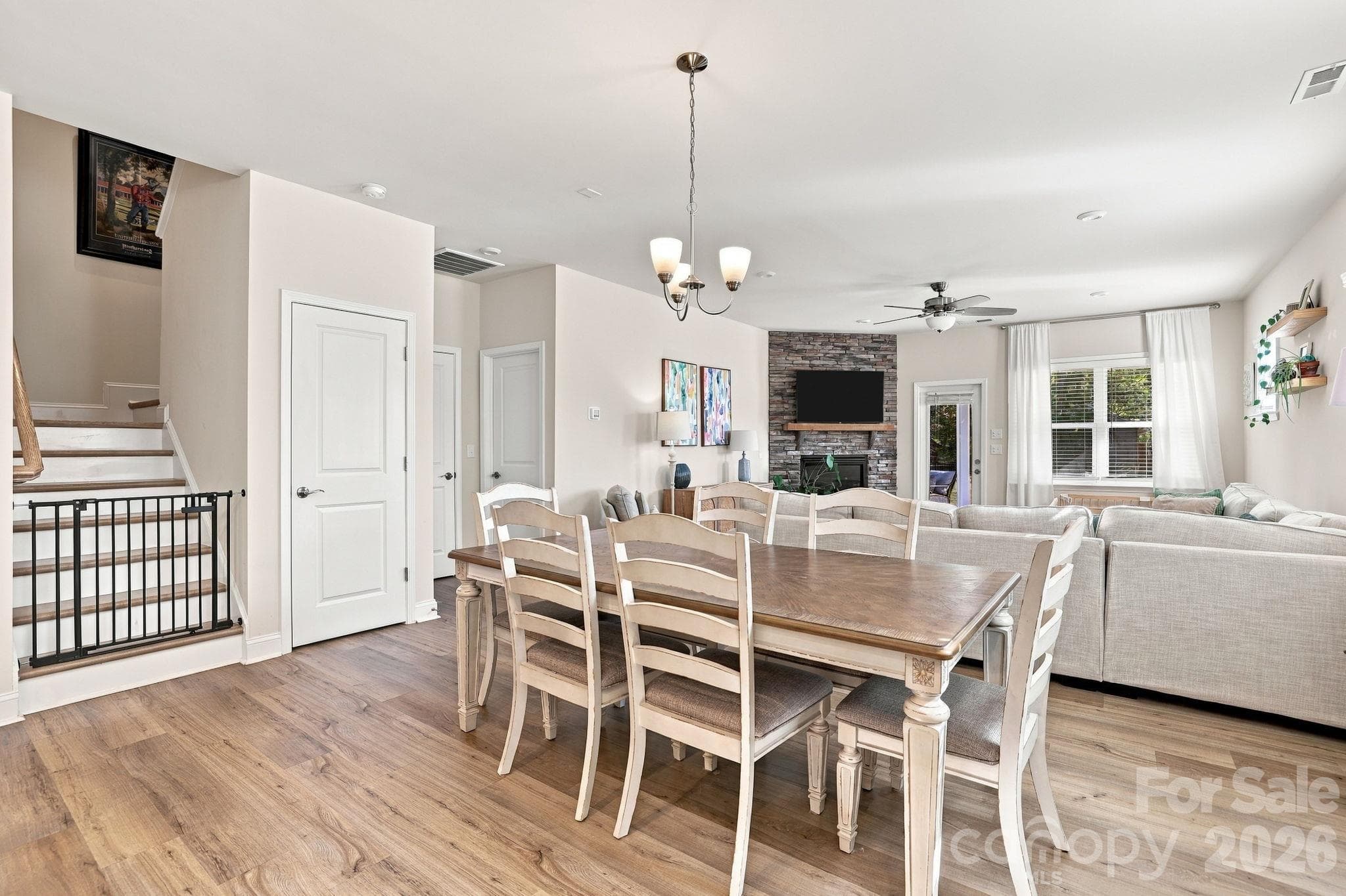 Single Family Residence at 19201 Yellow Birch Drive, Charlotte, photo 7 of 22