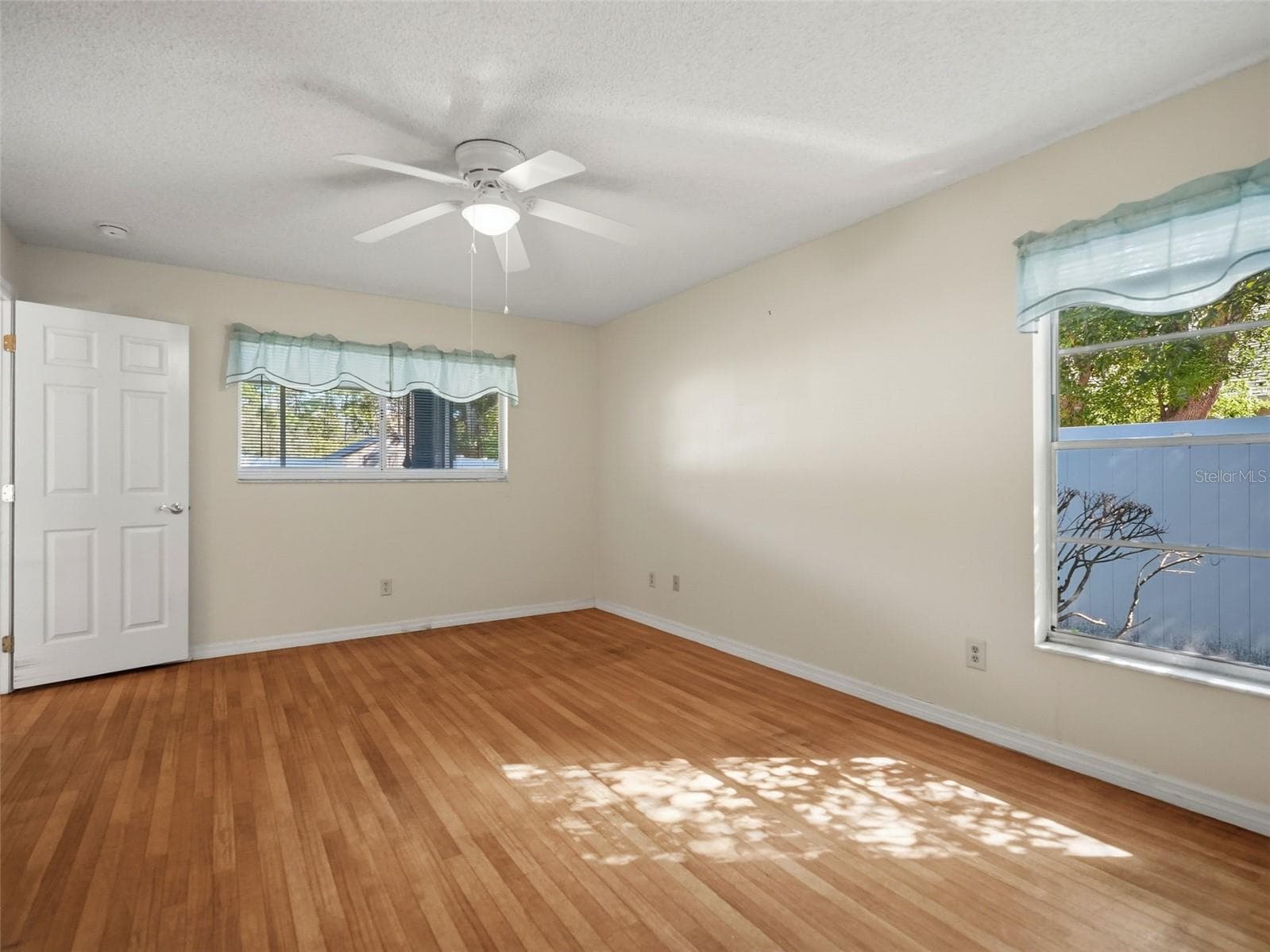Single Family Residence at 10431 NORVELL RD, SPRING HILL, photo 19 of 48