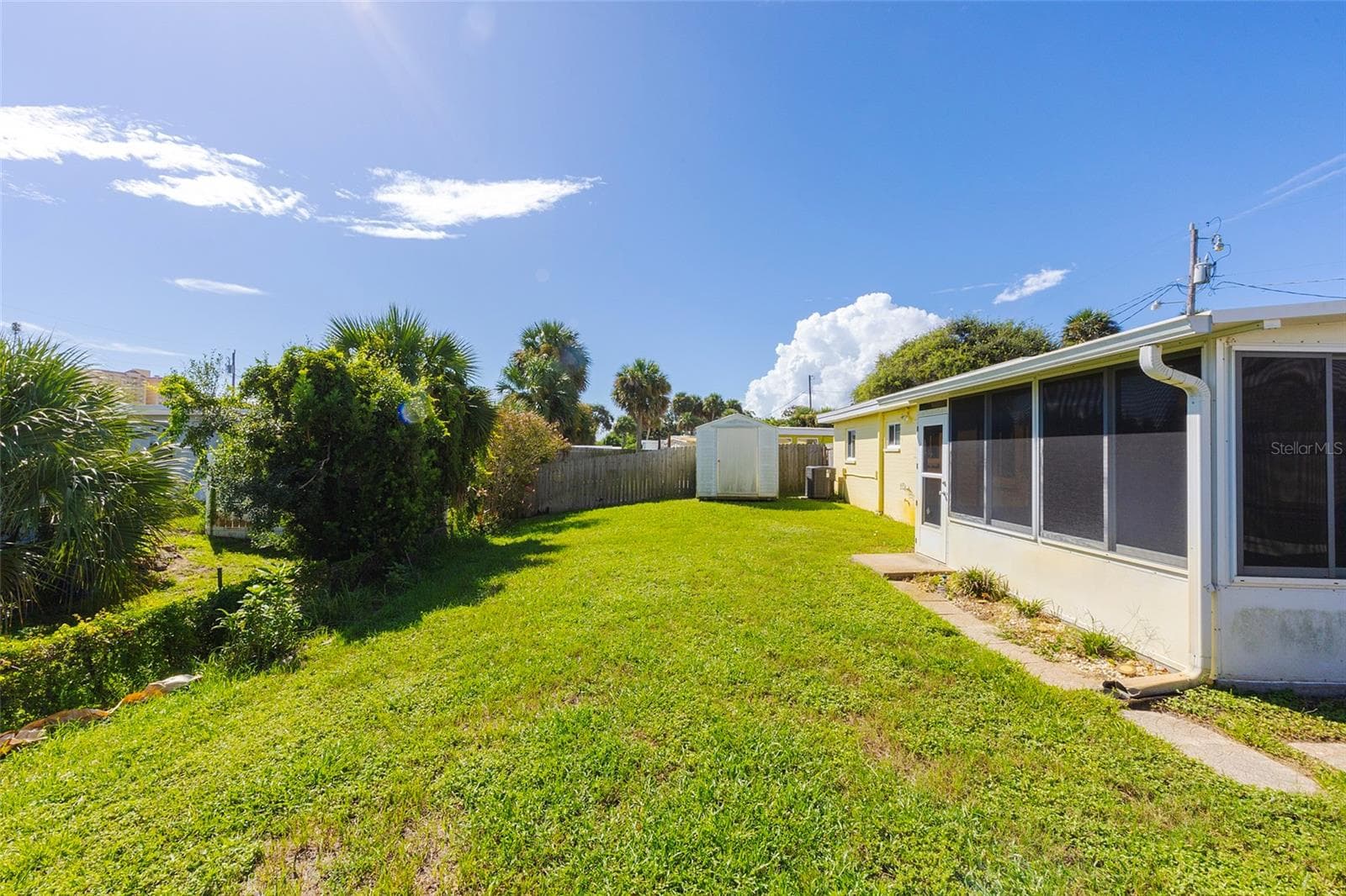 Single Family Residence at 3105 LA PALOMA AVE, DAYTONA BEACH, photo 4 of 55