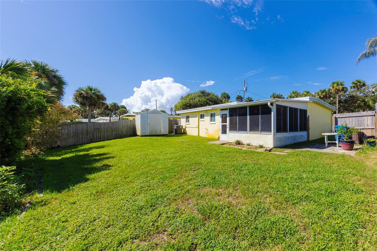 Single Family Residence at 3105 LA PALOMA AVE, DAYTONA BEACH, photo 5 of 55