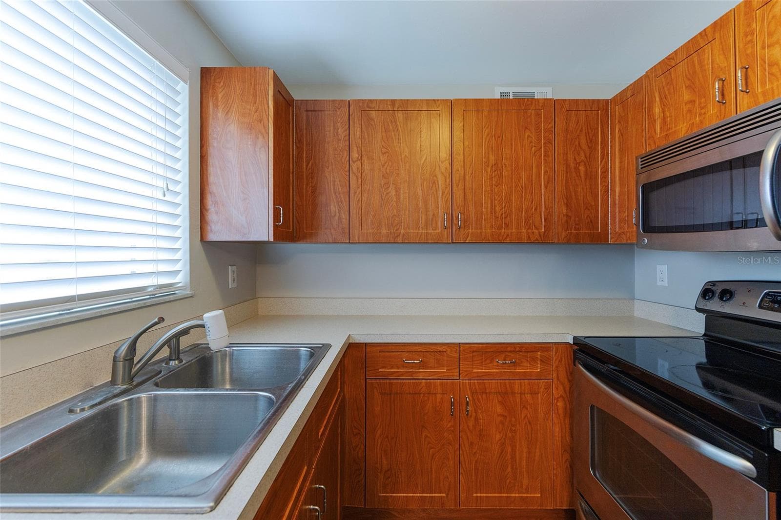 Single Family Residence at 3105 LA PALOMA AVE, DAYTONA BEACH, photo 42 of 55