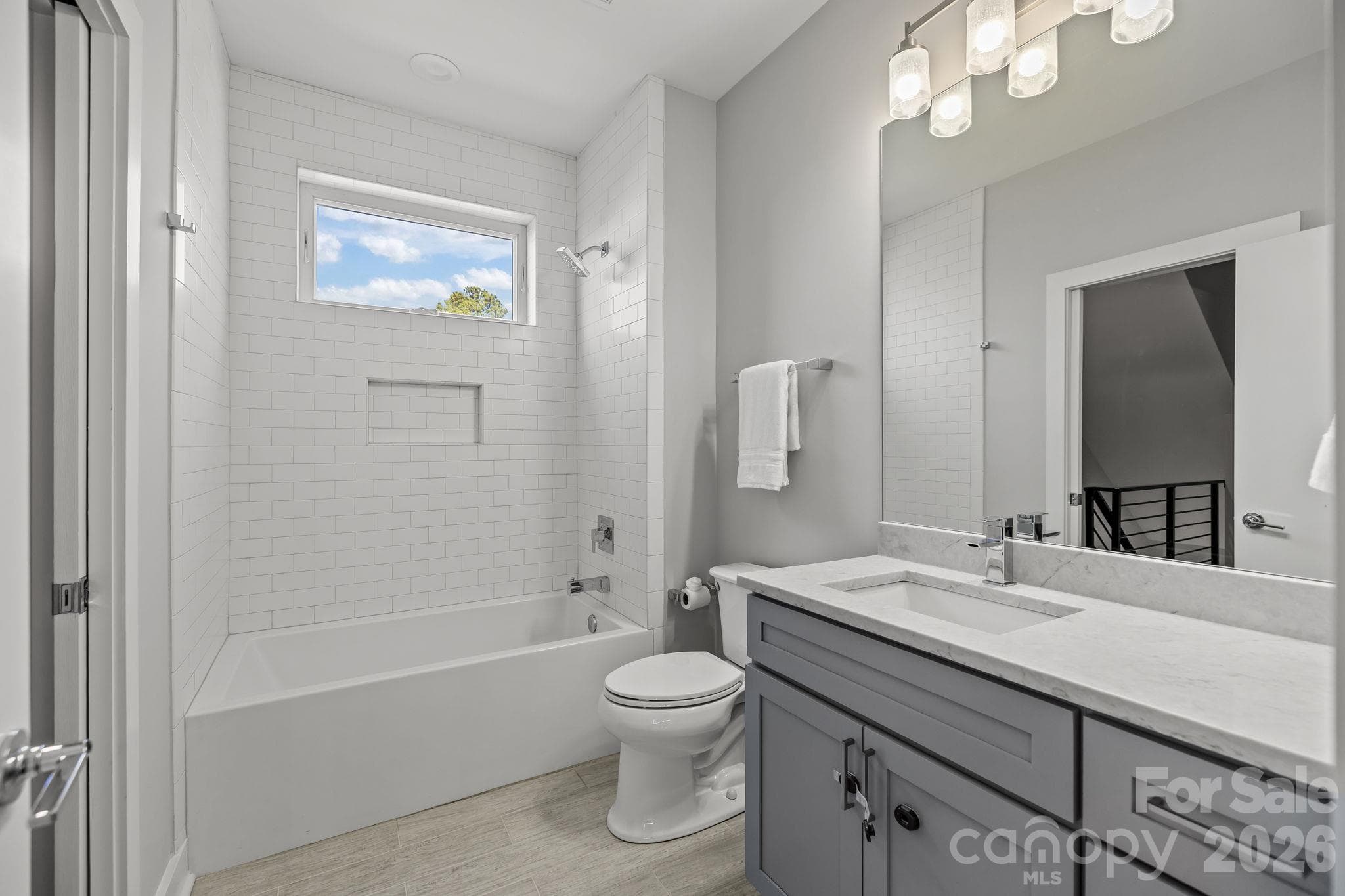Condominium at 928 Westbrook Drive, Charlotte, photo 17 of 41