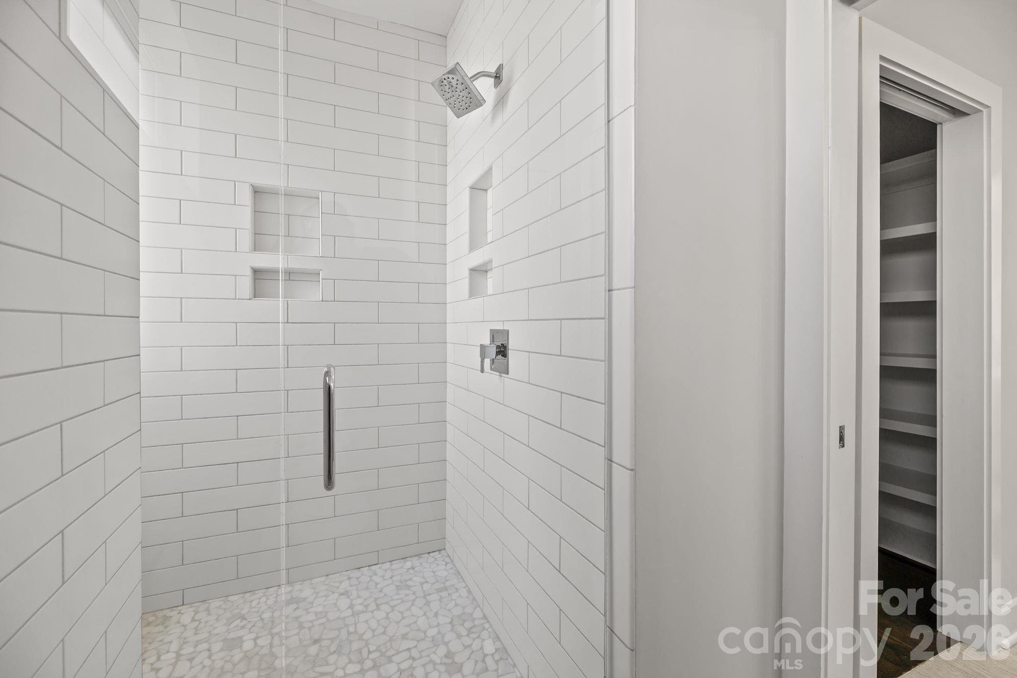 Condominium at 928 Westbrook Drive, Charlotte, photo 24 of 41