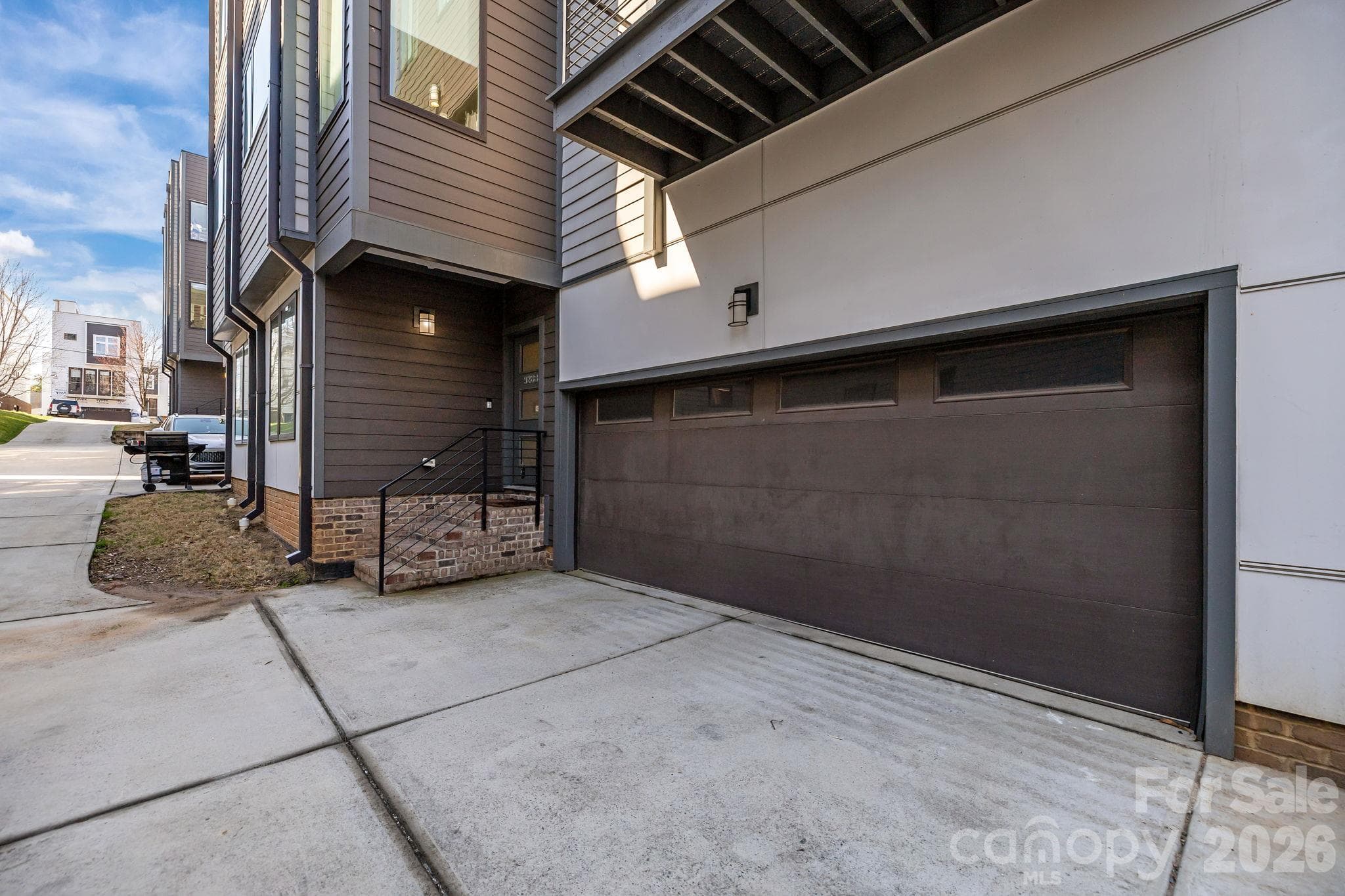 Condominium at 928 Westbrook Drive, Charlotte, photo 27 of 41