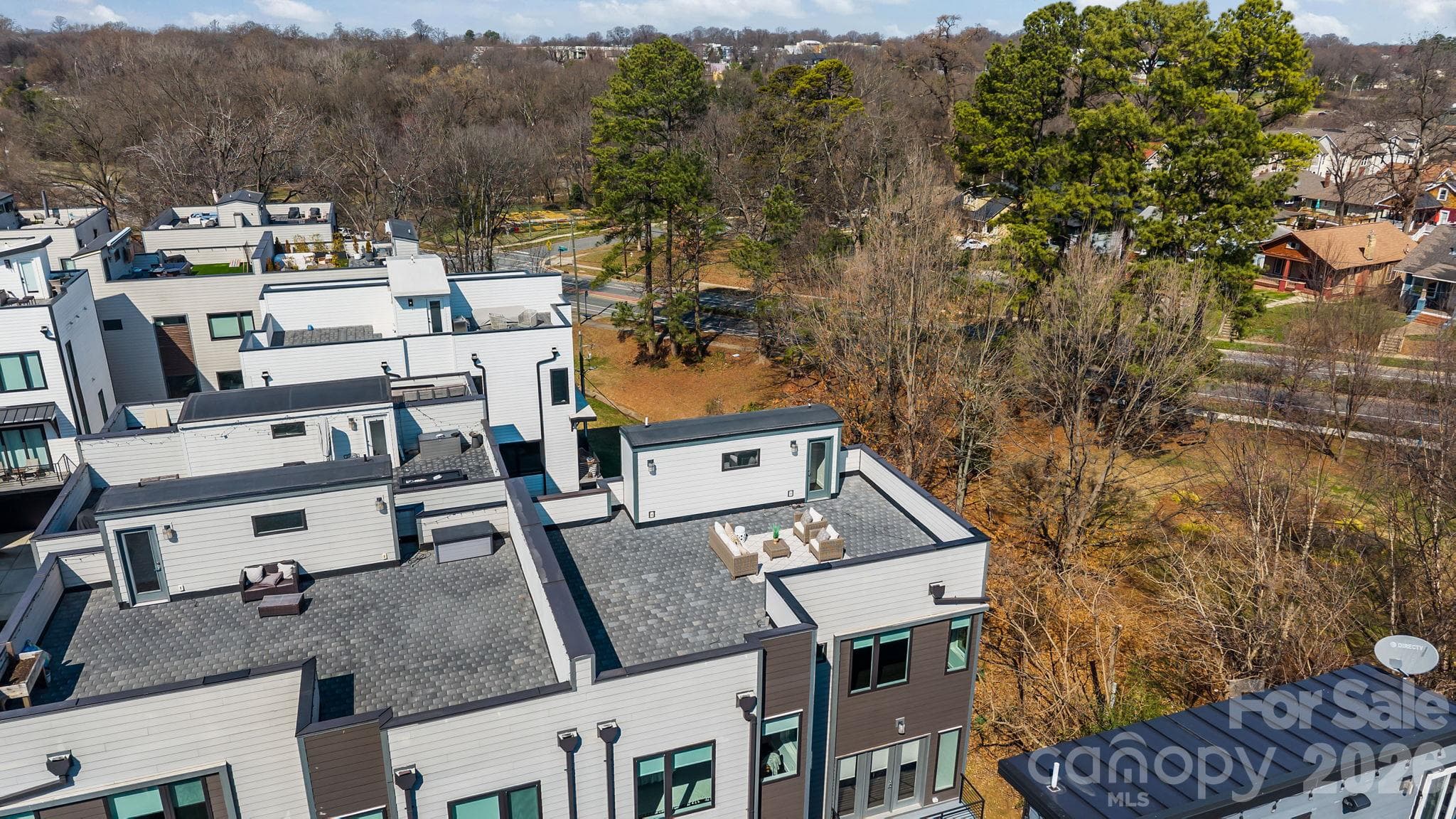 Condominium at 928 Westbrook Drive, Charlotte, photo 34 of 41