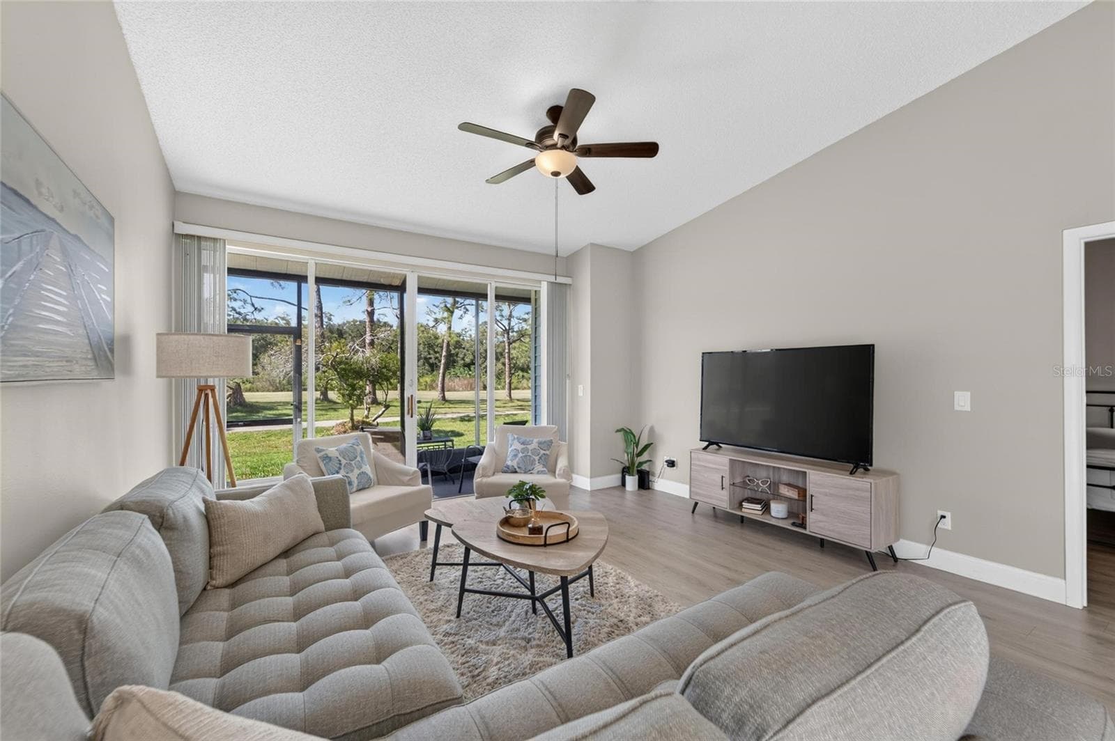 Villa at 16216 RAMBLING VINE DR W, TAMPA, photo 8 of 54