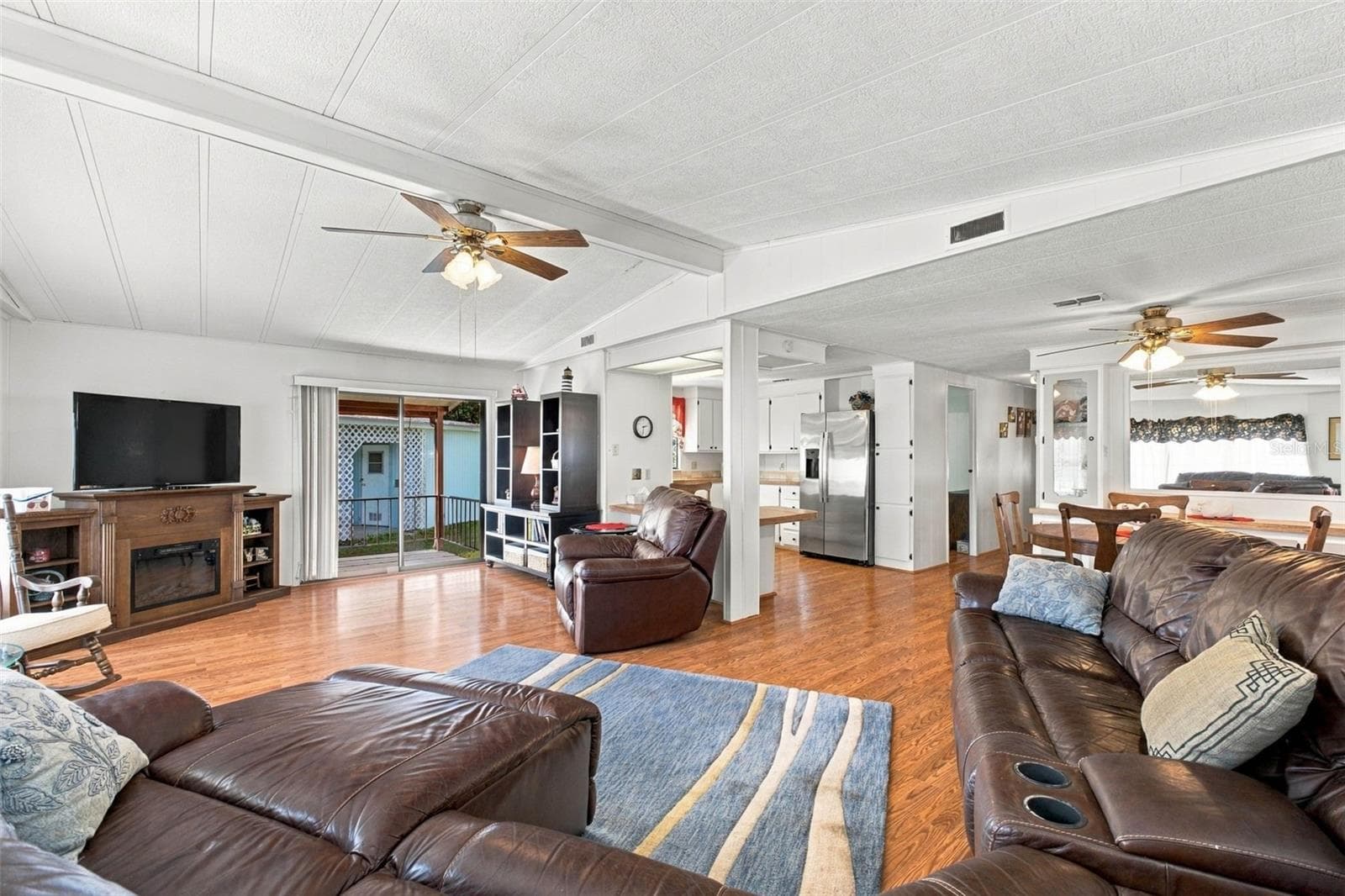 Manufactured Home at 39353 SYCAMORE LN, ZEPHYRHILLS, photo 22 of 32