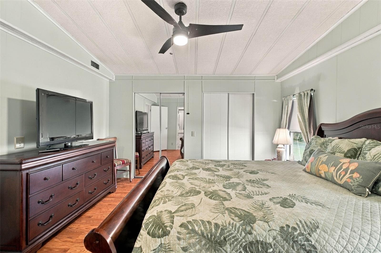 Manufactured Home at 39353 SYCAMORE LN, ZEPHYRHILLS, photo 26 of 32