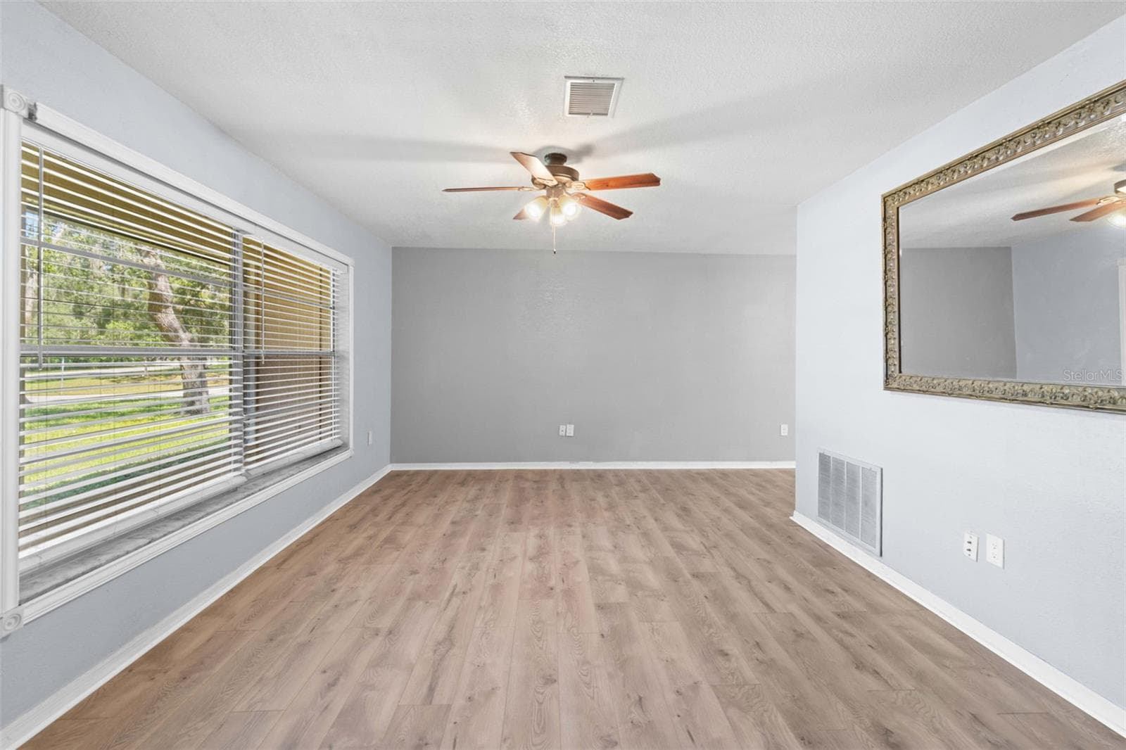 Single Family Residence at 474 FAIRBANKS RD, SPRING HILL, photo 10 of 65