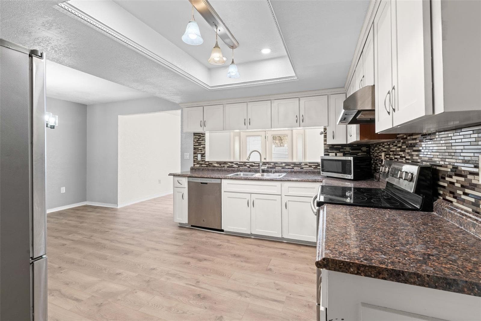 Single Family Residence at 474 FAIRBANKS RD, SPRING HILL, photo 19 of 65