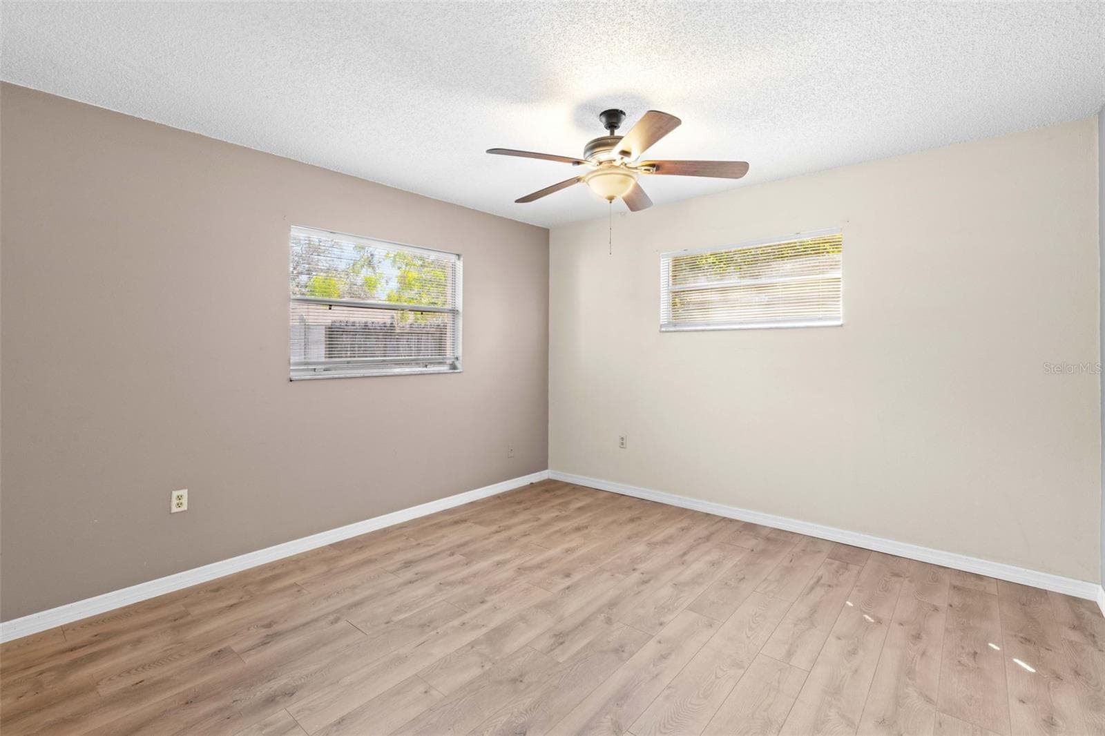Single Family Residence at 474 FAIRBANKS RD, SPRING HILL, photo 31 of 65