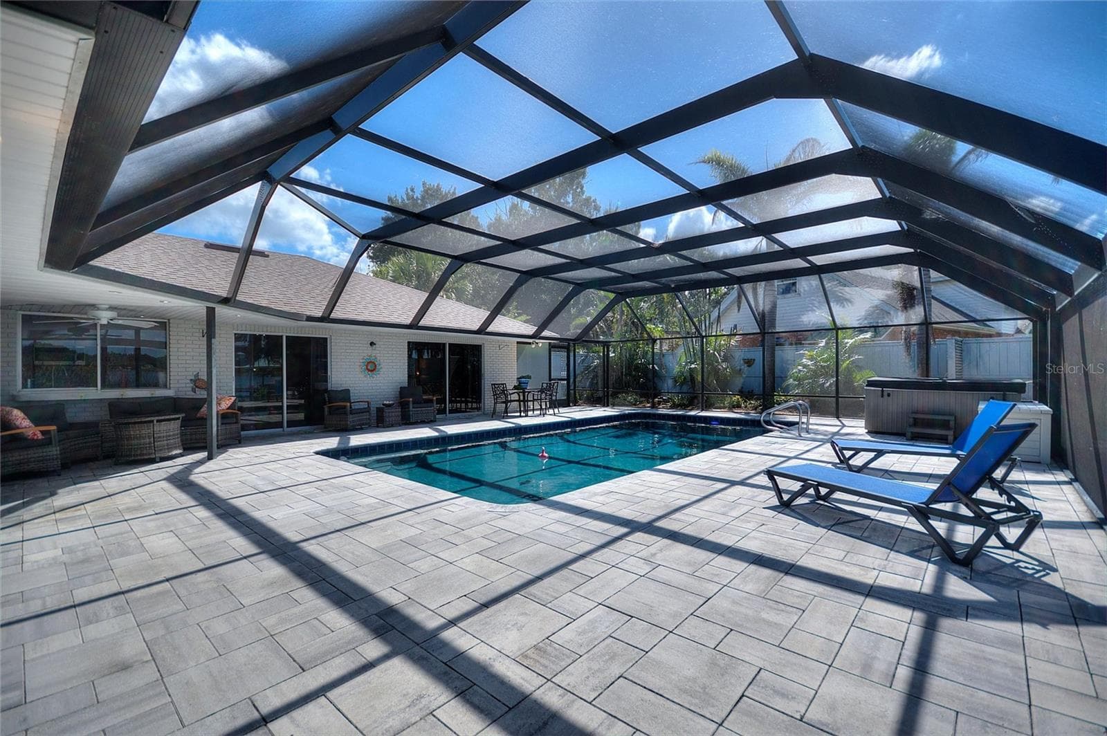 Single Family Residence at 251 LAKE LINK, WINTER HAVEN, photo 15 of 51