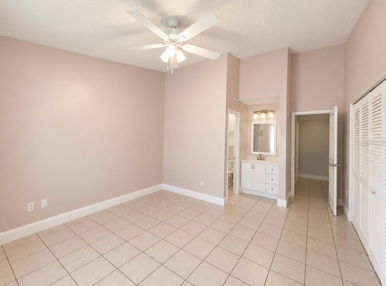 Single Family Residence at 10957 BRIGHTSIDE DR, TAMPA, photo 12 of 30