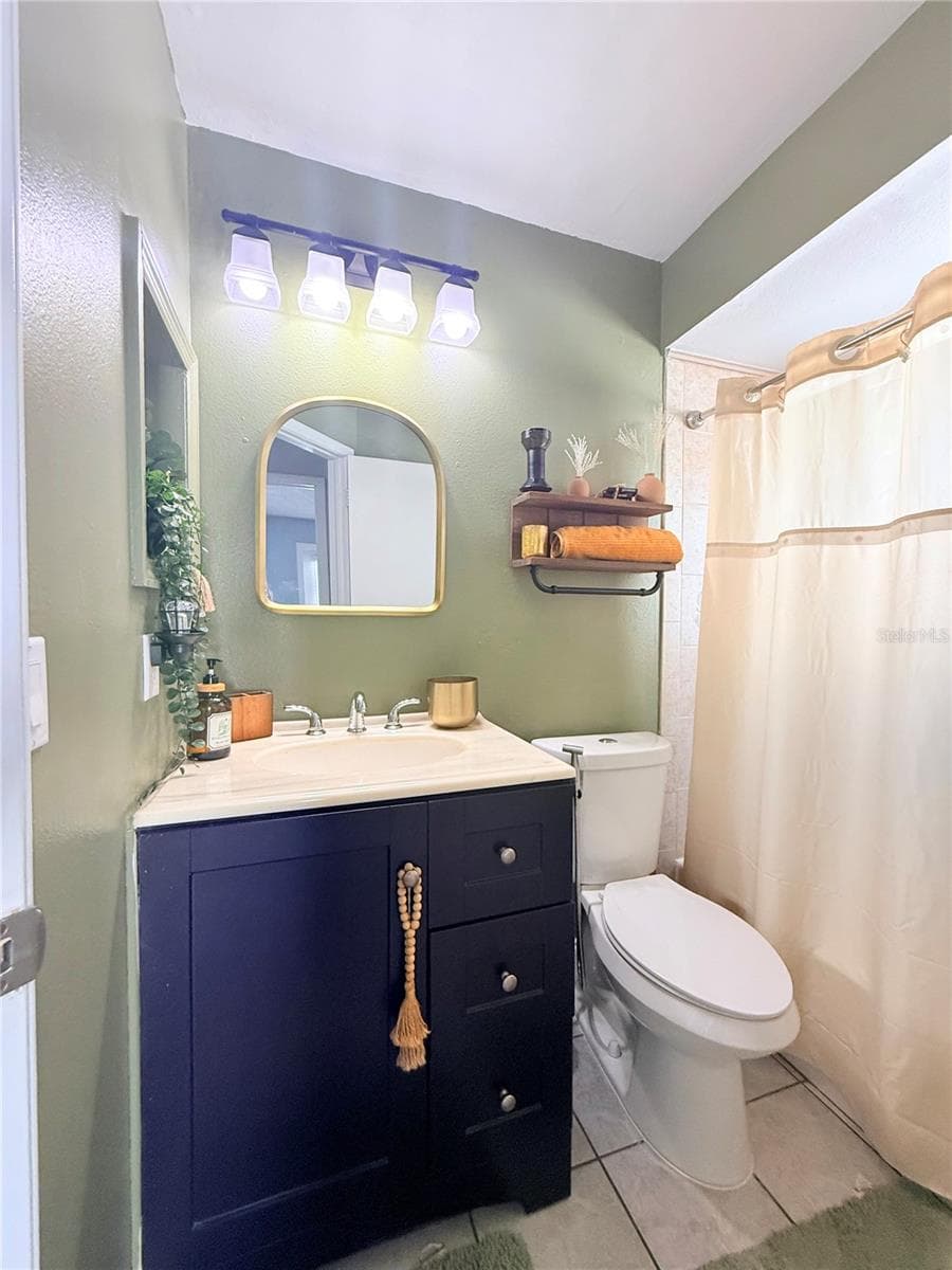 Single Family Residence at 10957 BRIGHTSIDE DR, TAMPA, photo 18 of 30