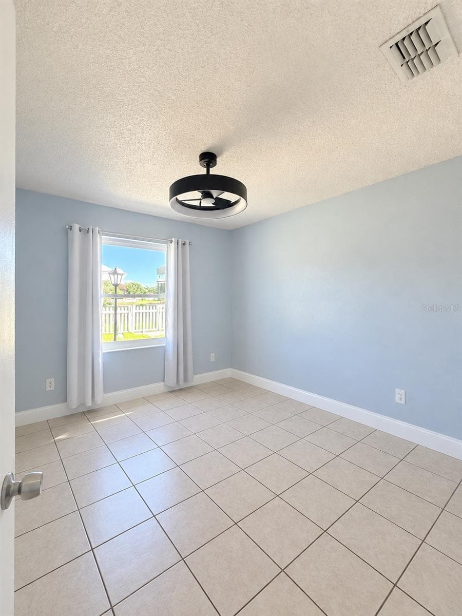Single Family Residence at 10957 BRIGHTSIDE DR, TAMPA, photo 20 of 30
