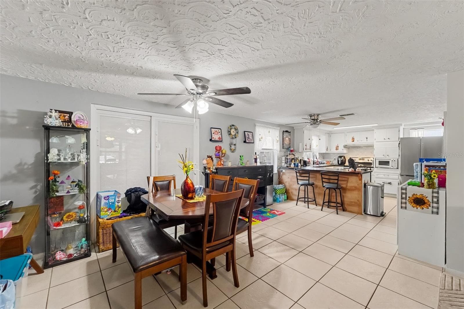 Single Family Residence at 2049 MAUREEN DR, HOLIDAY, photo 8 of 26