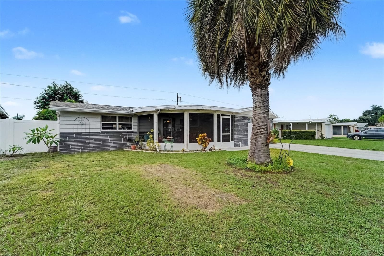 Single Family Residence at 2049 MAUREEN DR, HOLIDAY, photo 25 of 26