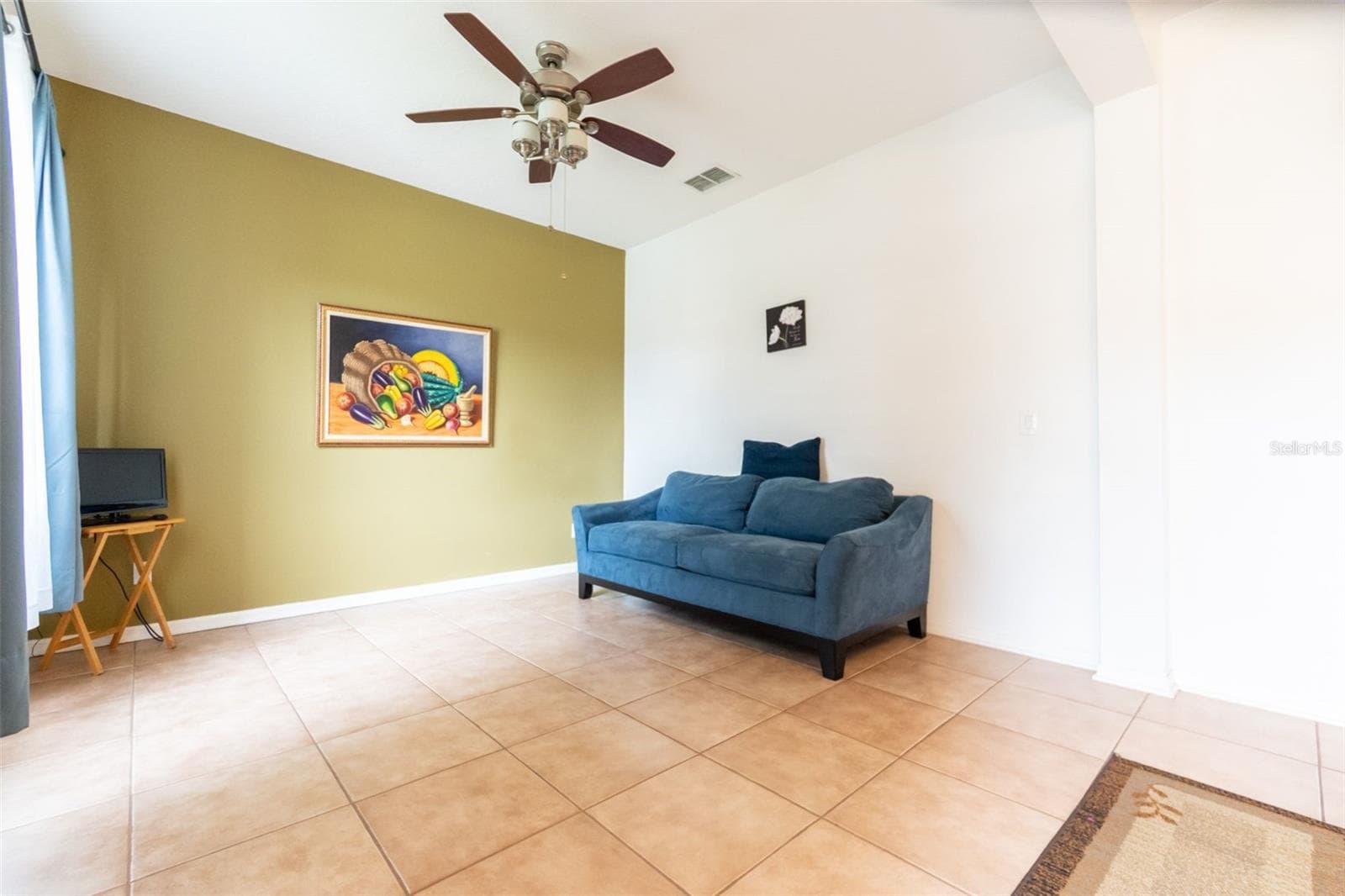 Single Family Residence at 7908 BEAR CLAW RUN, ORLANDO, photo 3 of 33