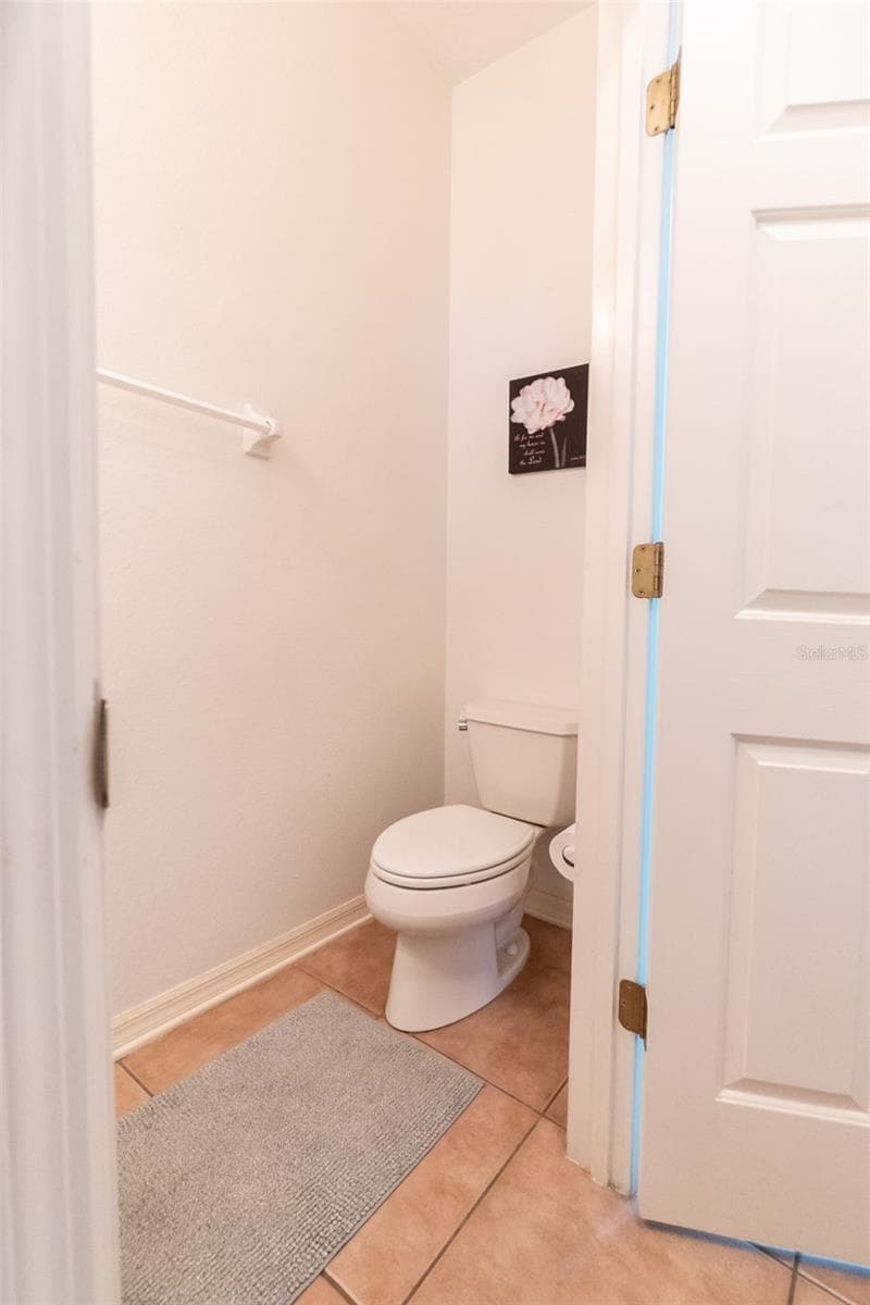 Single Family Residence at 7908 BEAR CLAW RUN, ORLANDO, photo 9 of 33