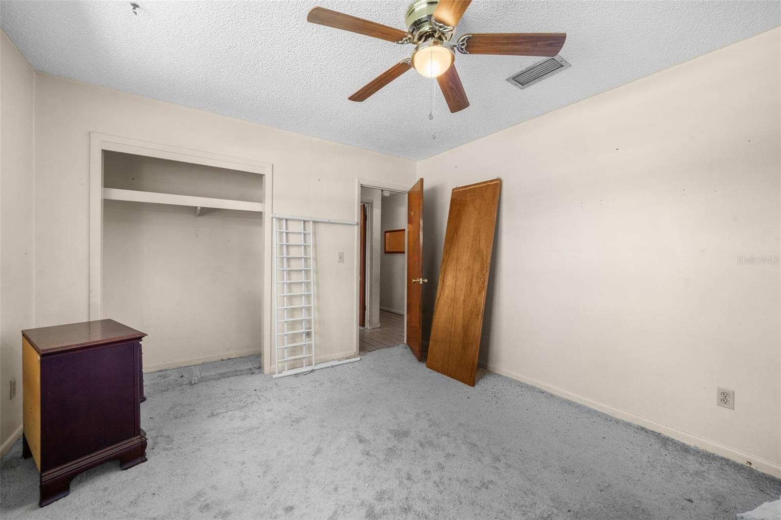 Single Family Residence at 140 SW QUINCY TER, LAKE CITY, photo 17 of 32