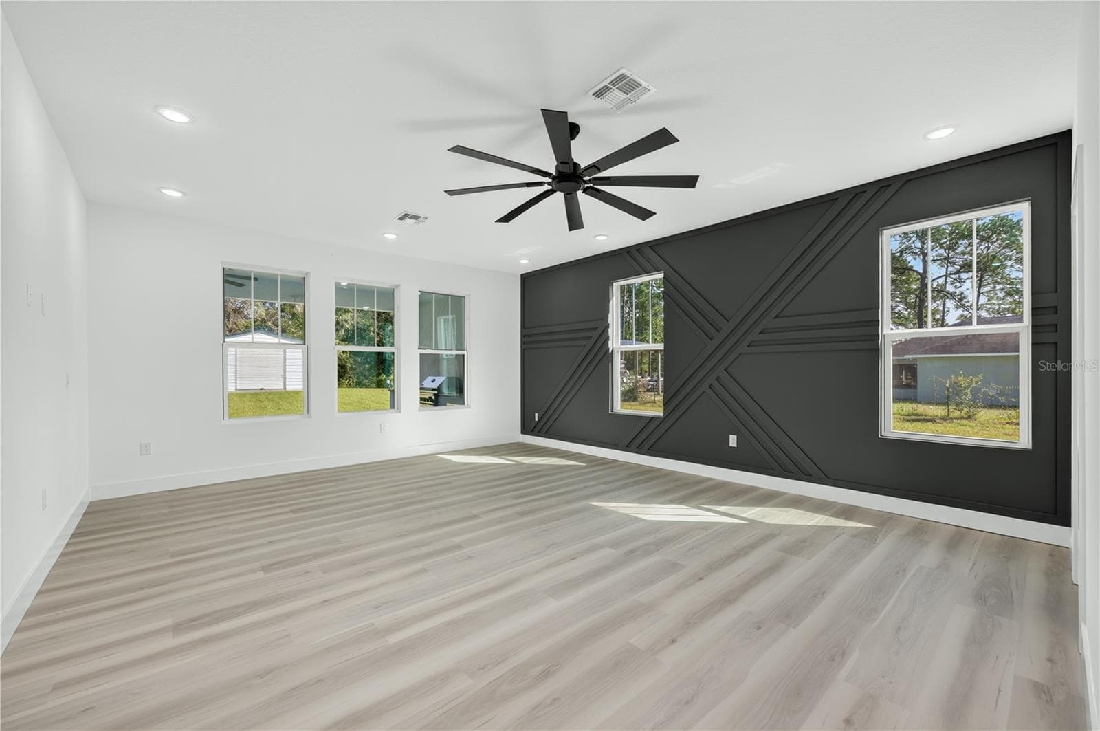 Single Family Residence at 30563 SAFFRON AVE, EUSTIS, photo 16 of 43
