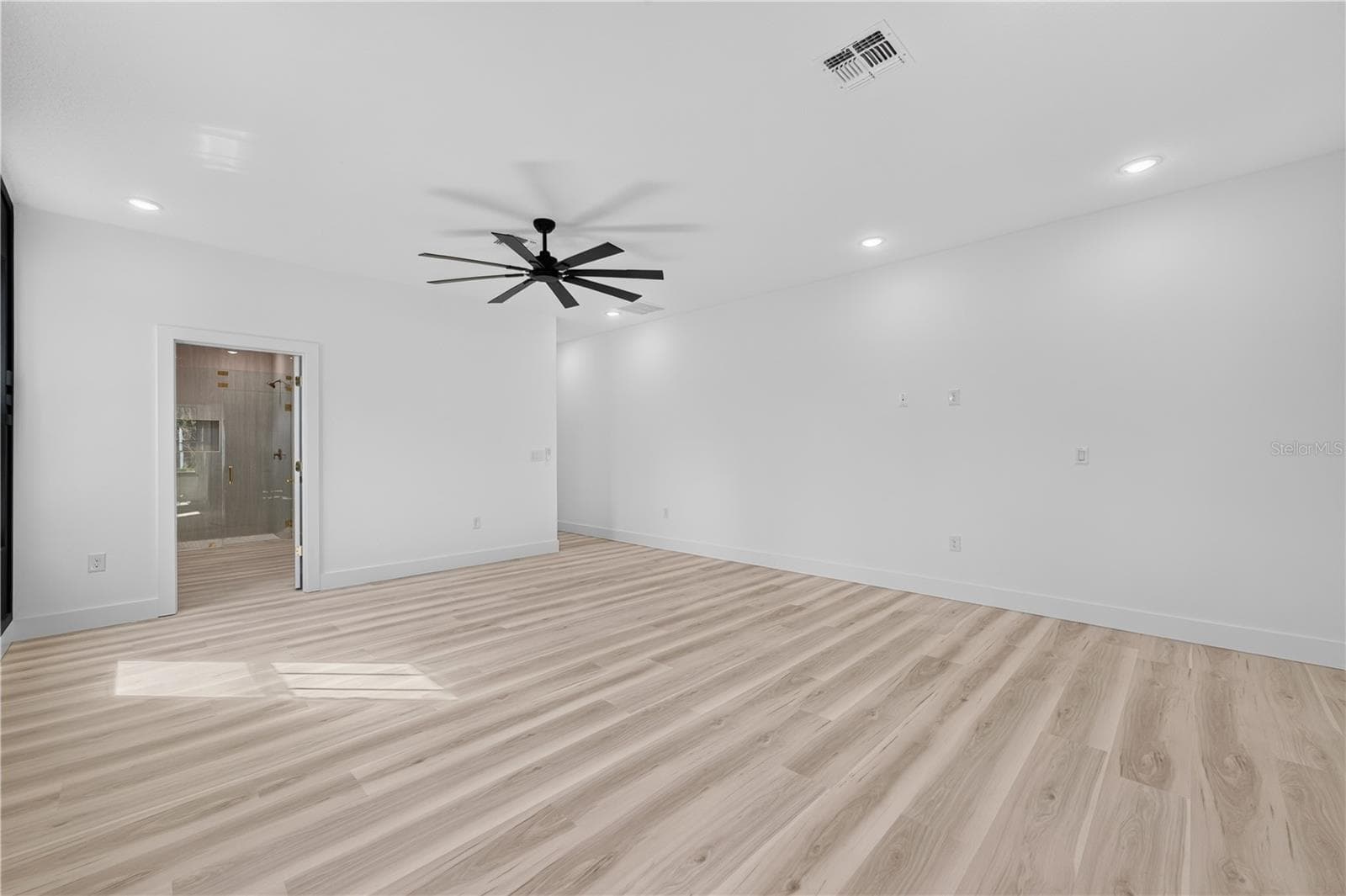 Single Family Residence at 30563 SAFFRON AVE, EUSTIS, photo 26 of 43