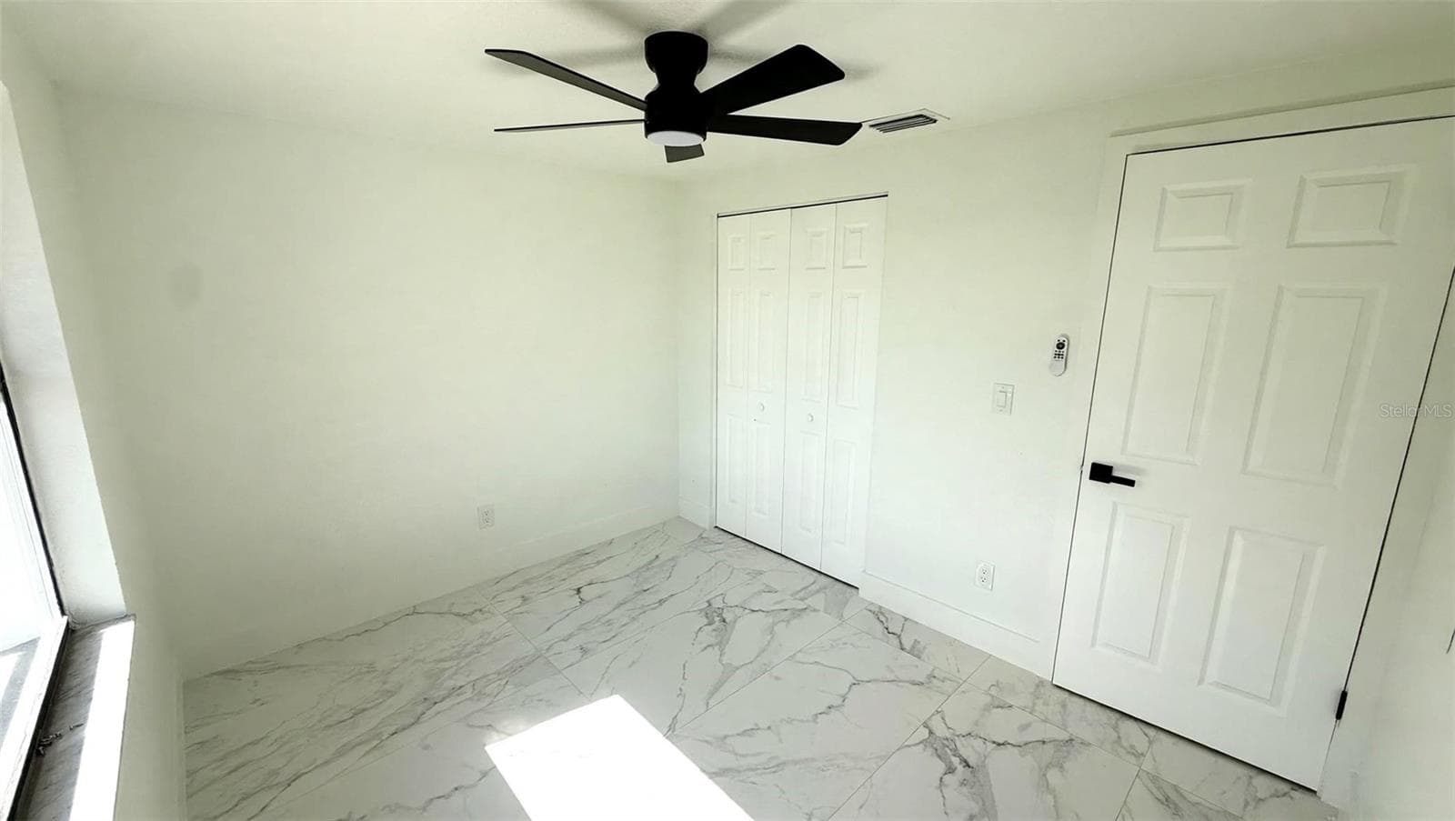 Single Family Residence at 6807 WHITE CLIFFS WAY, TAMPA, photo 7 of 19
