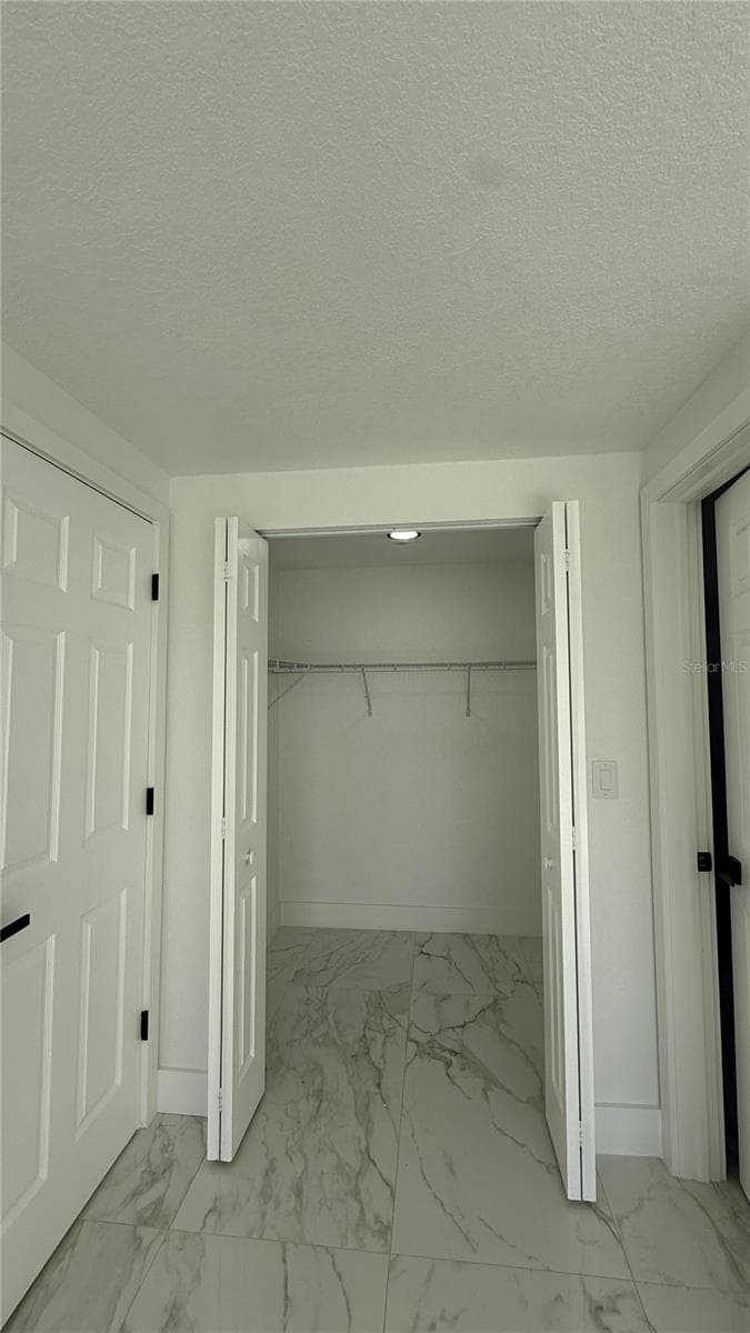 Single Family Residence at 6807 WHITE CLIFFS WAY, TAMPA, photo 12 of 19