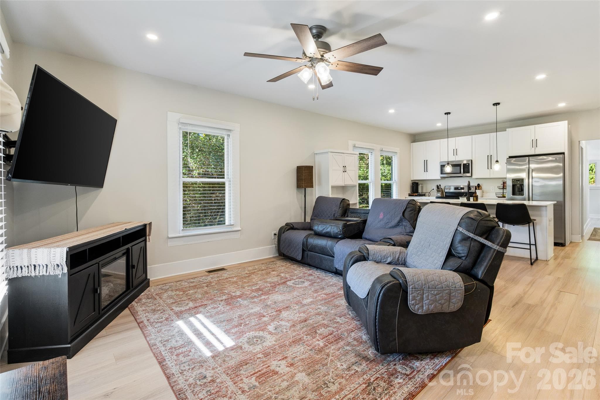 Single Family Residence at 4595 Edgeland Road, Edgemoor, photo 4 of 35