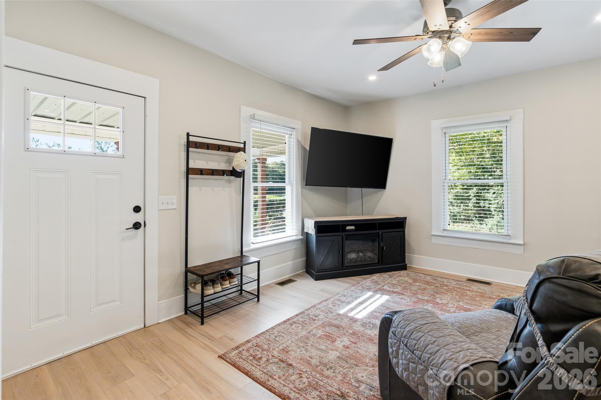 Single Family Residence at 4595 Edgeland Road, Edgemoor, photo 5 of 35