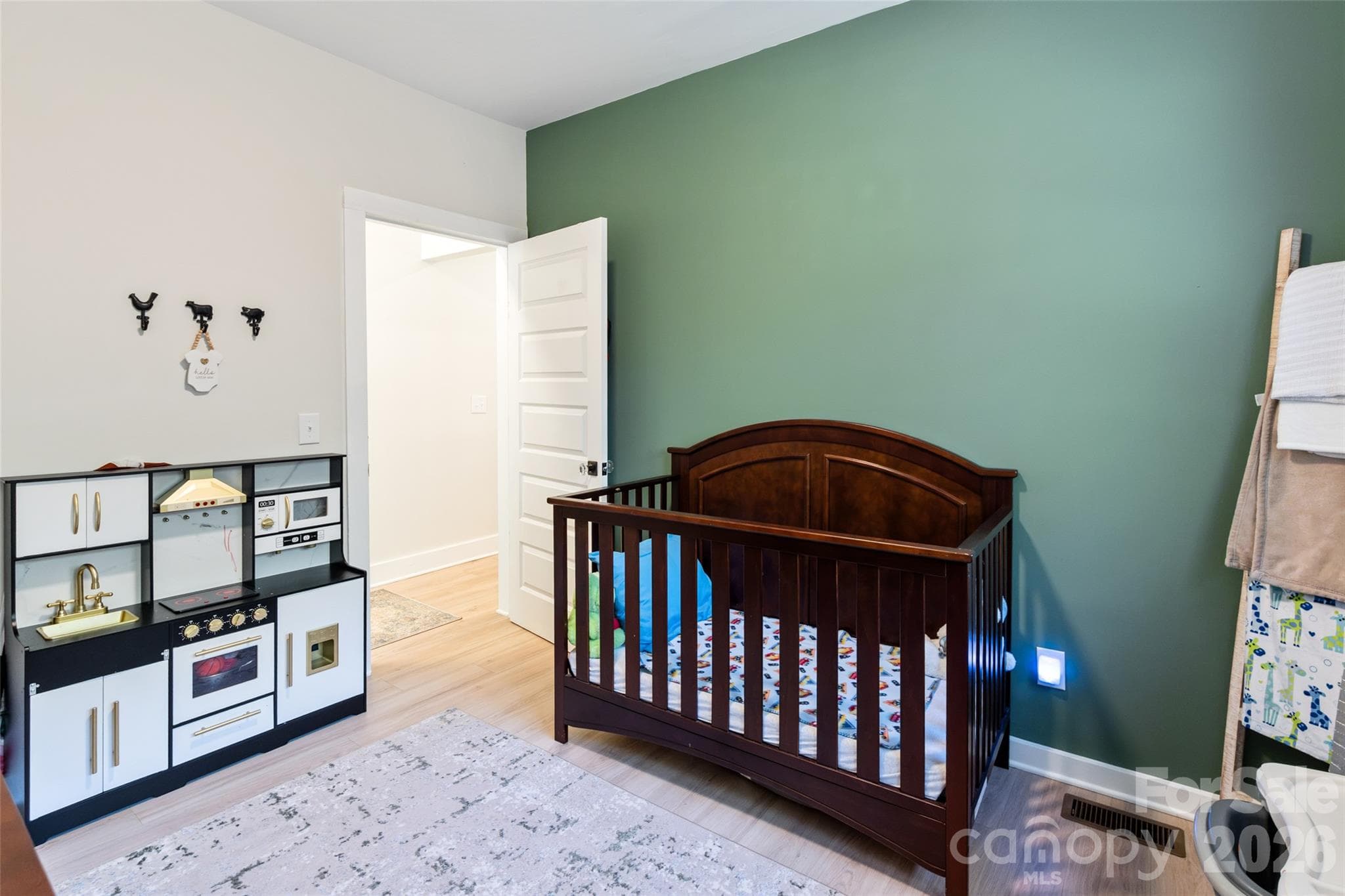 Single Family Residence at 4595 Edgeland Road, Edgemoor, photo 25 of 35