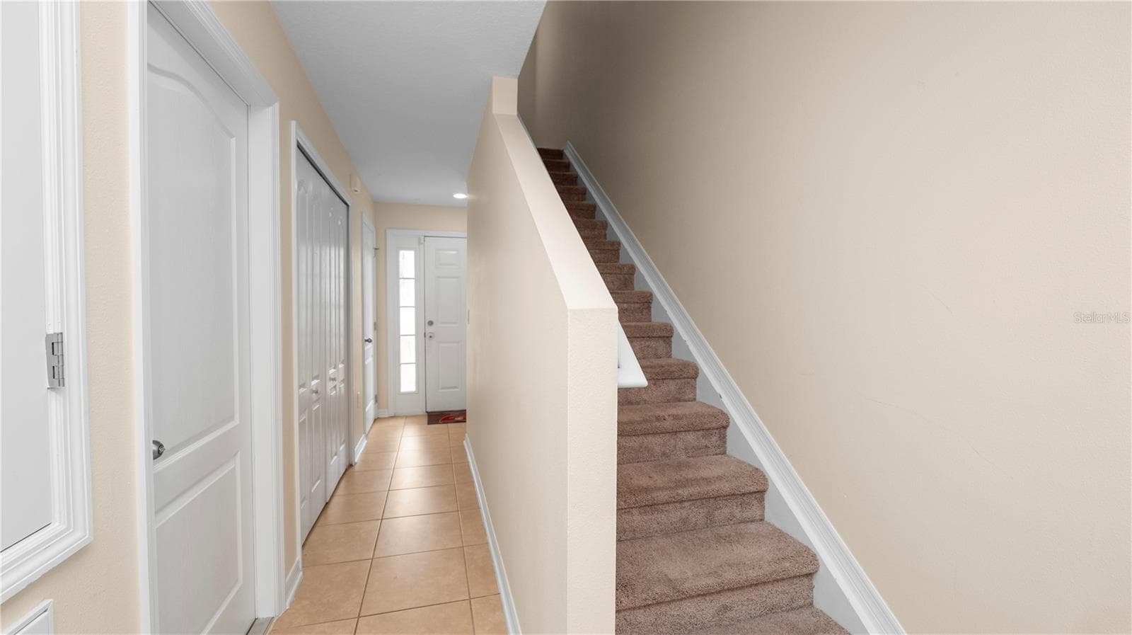 Townhouse at 3741 WOODBURY HILL LOOP, LAKELAND, photo 4 of 36
