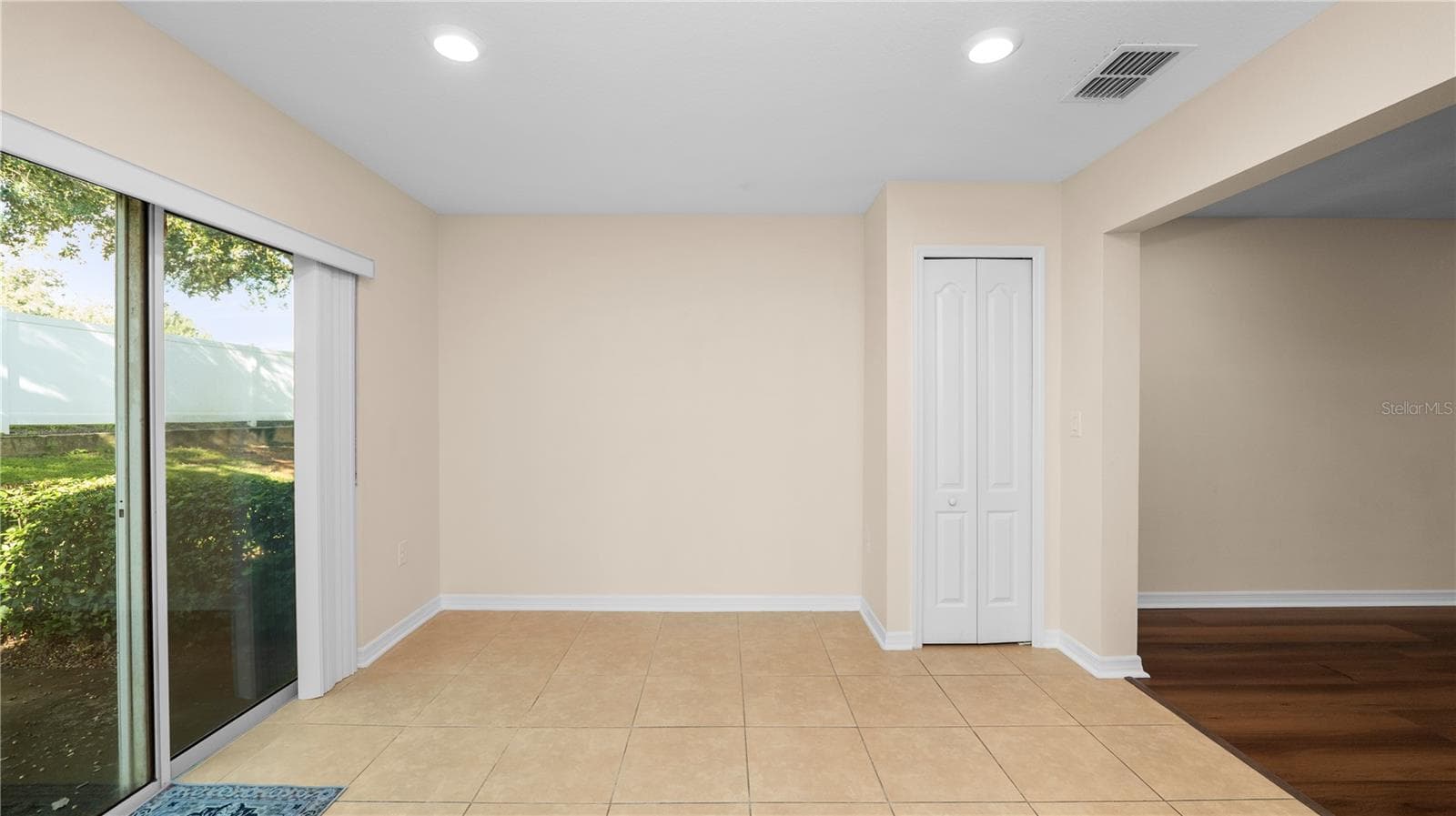 Townhouse at 3741 WOODBURY HILL LOOP, LAKELAND, photo 12 of 36
