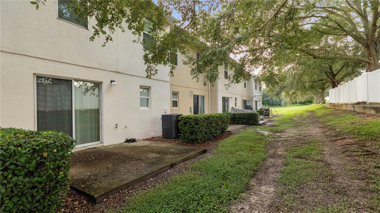 Townhouse at 3741 WOODBURY HILL LOOP, LAKELAND, photo 33 of 36